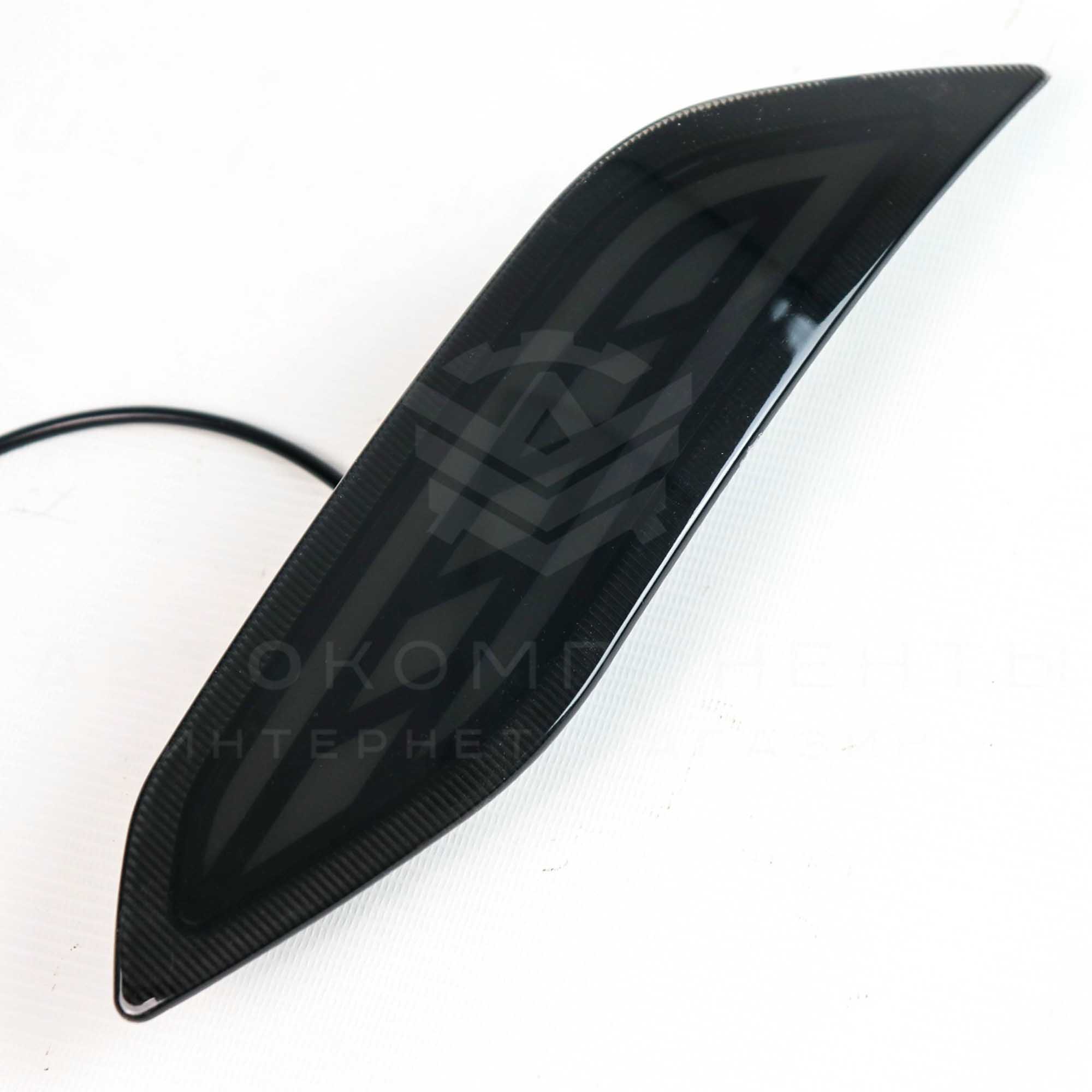 Диодные катафоты в задний бампер Лада Vesta NG (тонированные)