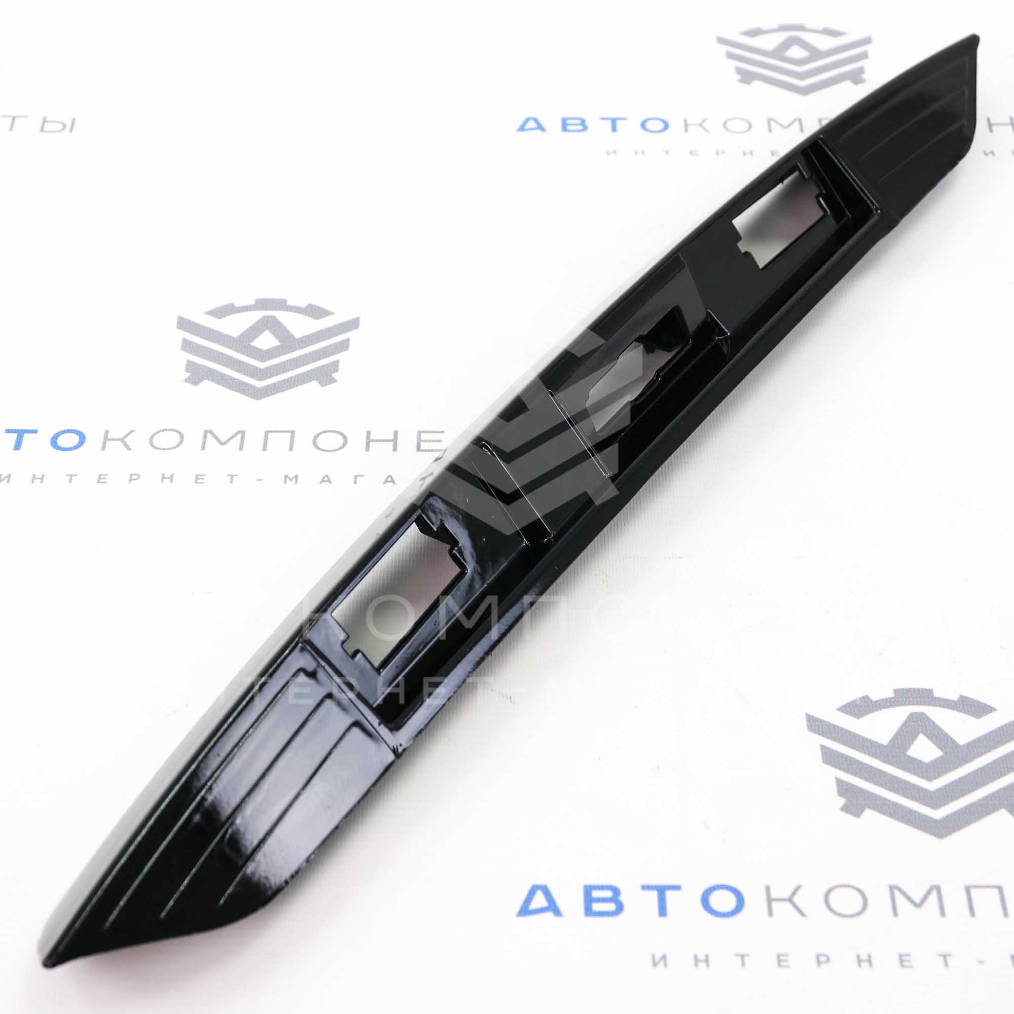 Накладка (сабля) заднего номера (черный глянец) Лада Гранта FL (седан)