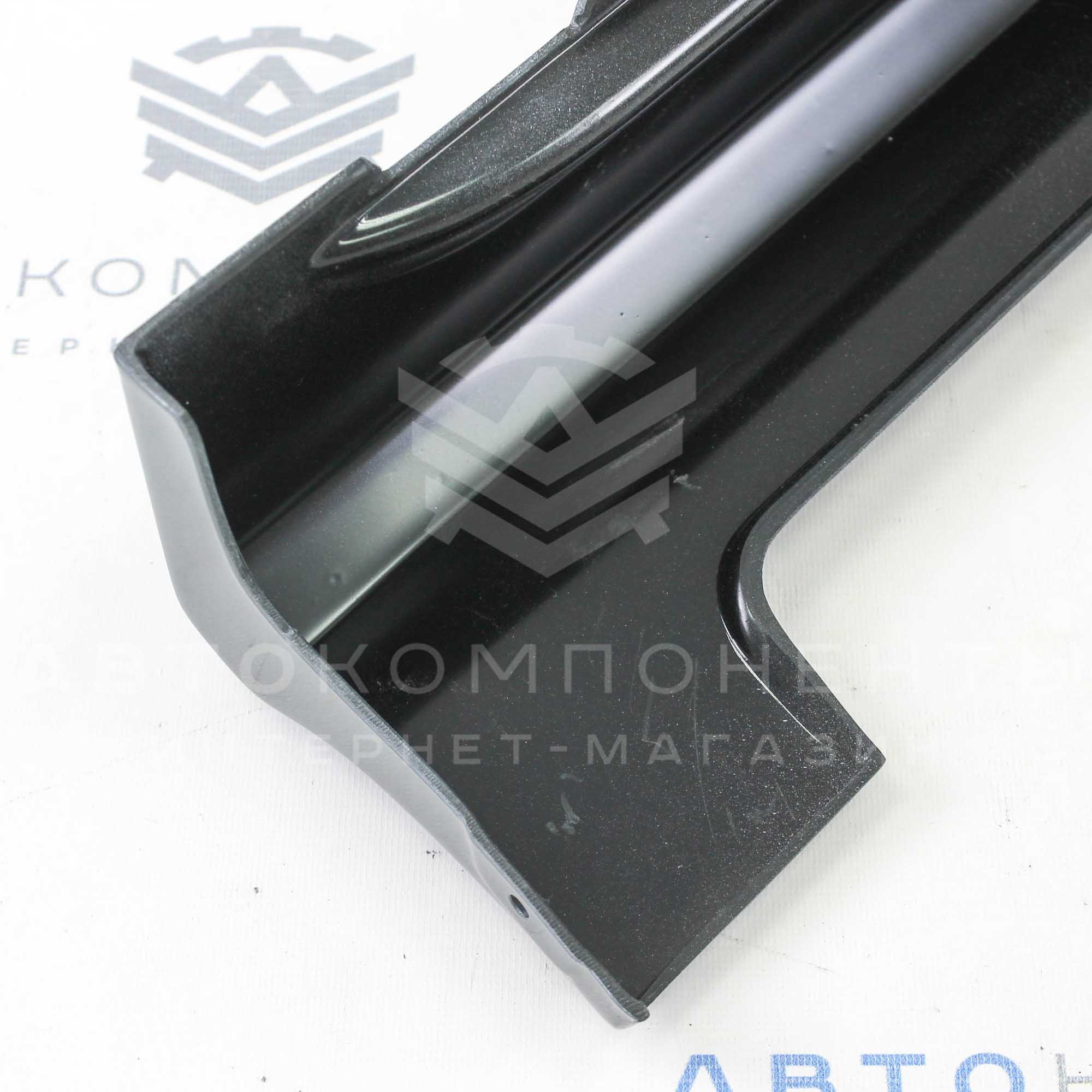 Накладки порогов X-MUG 2.0 Лада Vesta, Vesta SW в цвет кузова