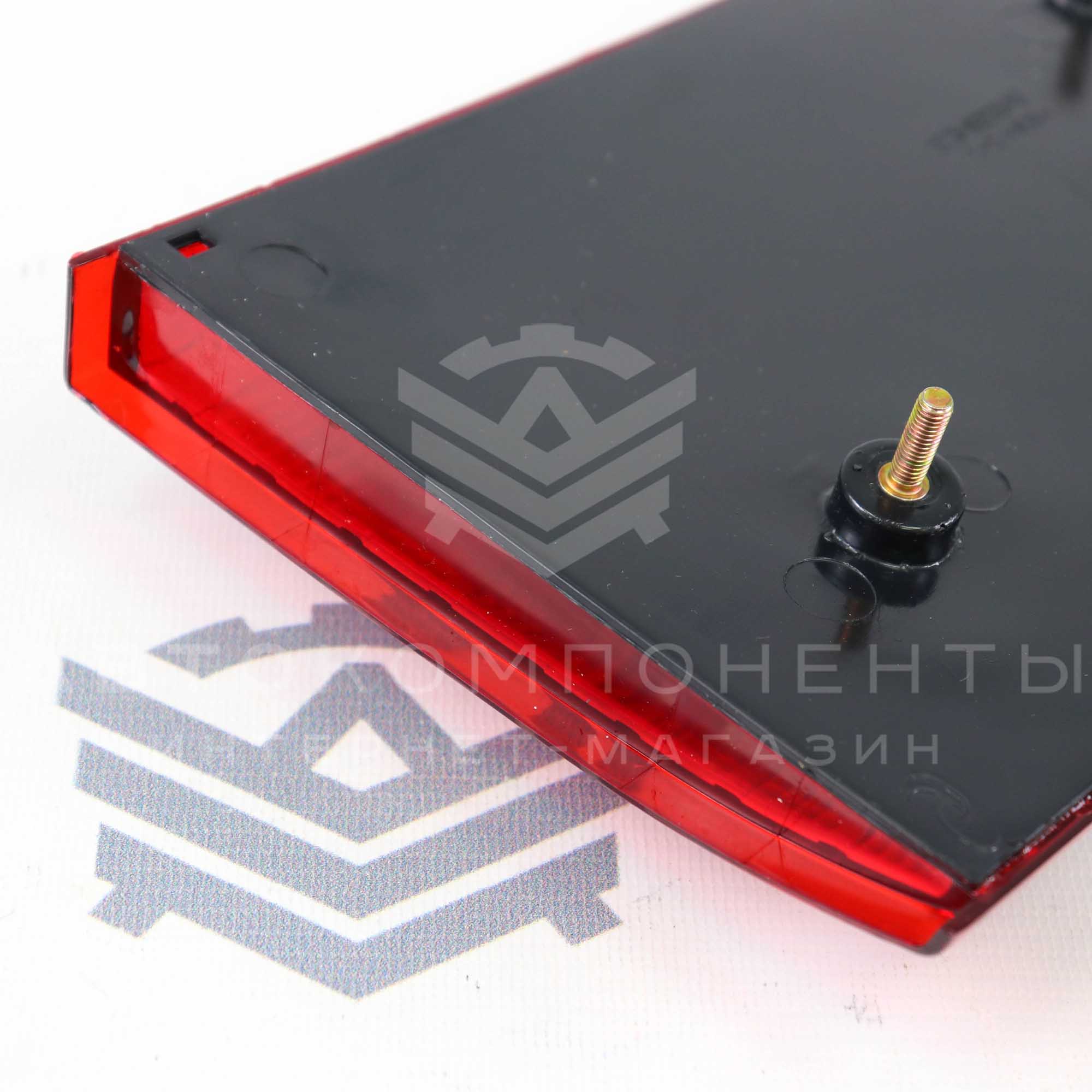 Темный катафот багажника ВАЗ 2110