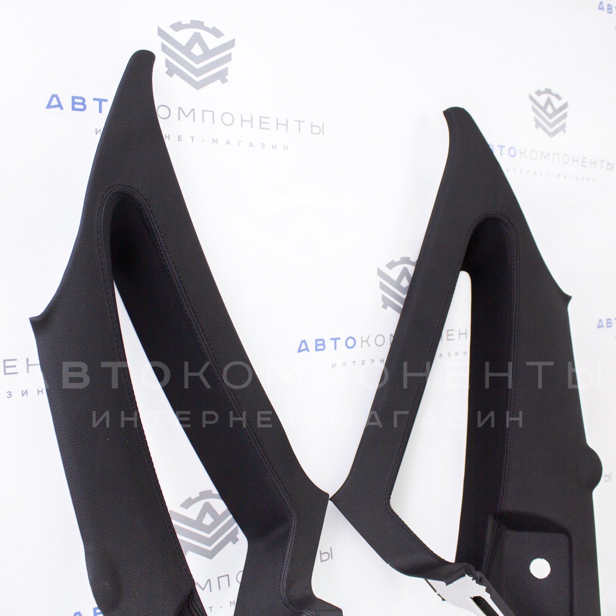 Облицовки задних стоек (в коже) Приора (седан)