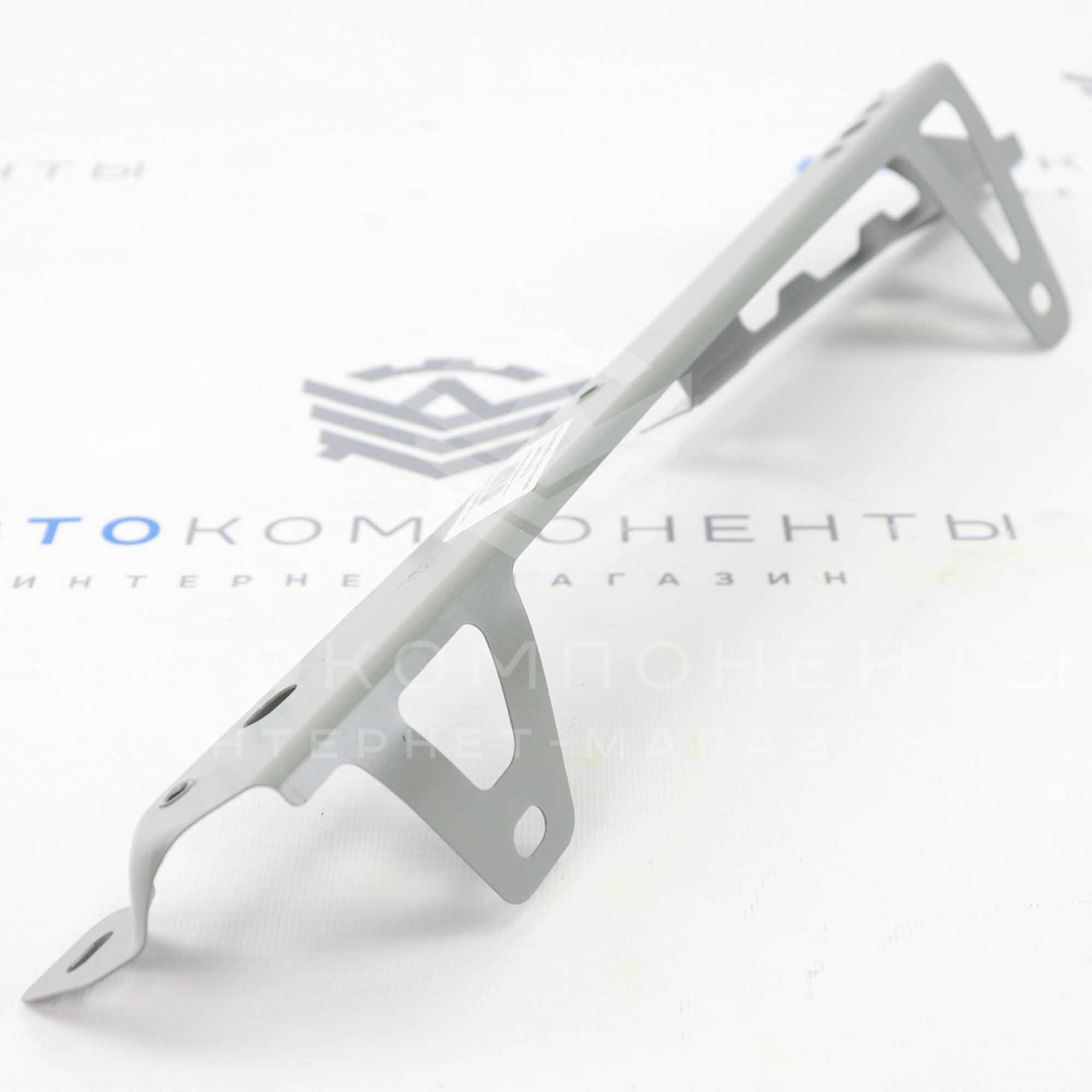 Кронштейн крепления правый (верхний) переднего крыла Лада Гранта FL