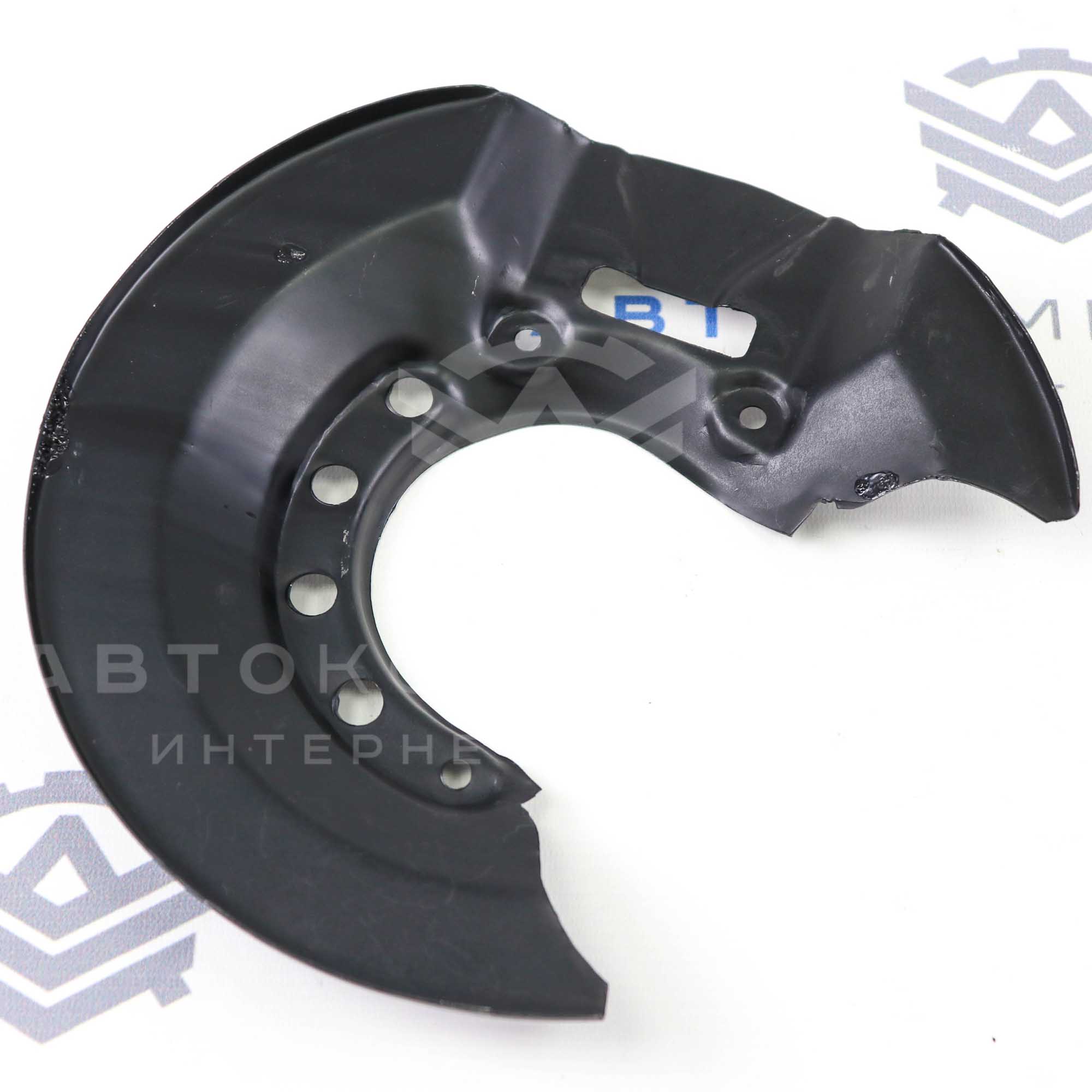 Защитный кожух переднего тормоза (правый) R14 ВАЗ 2110-2112