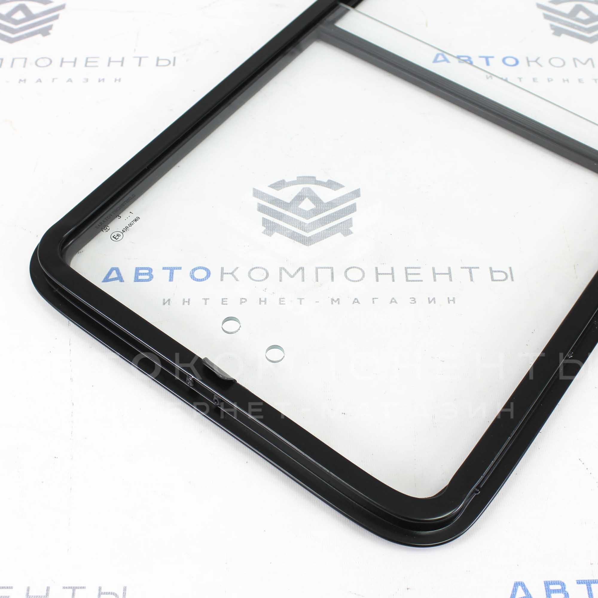 Раздвижные боковые форточки Лада Нива 4Х4