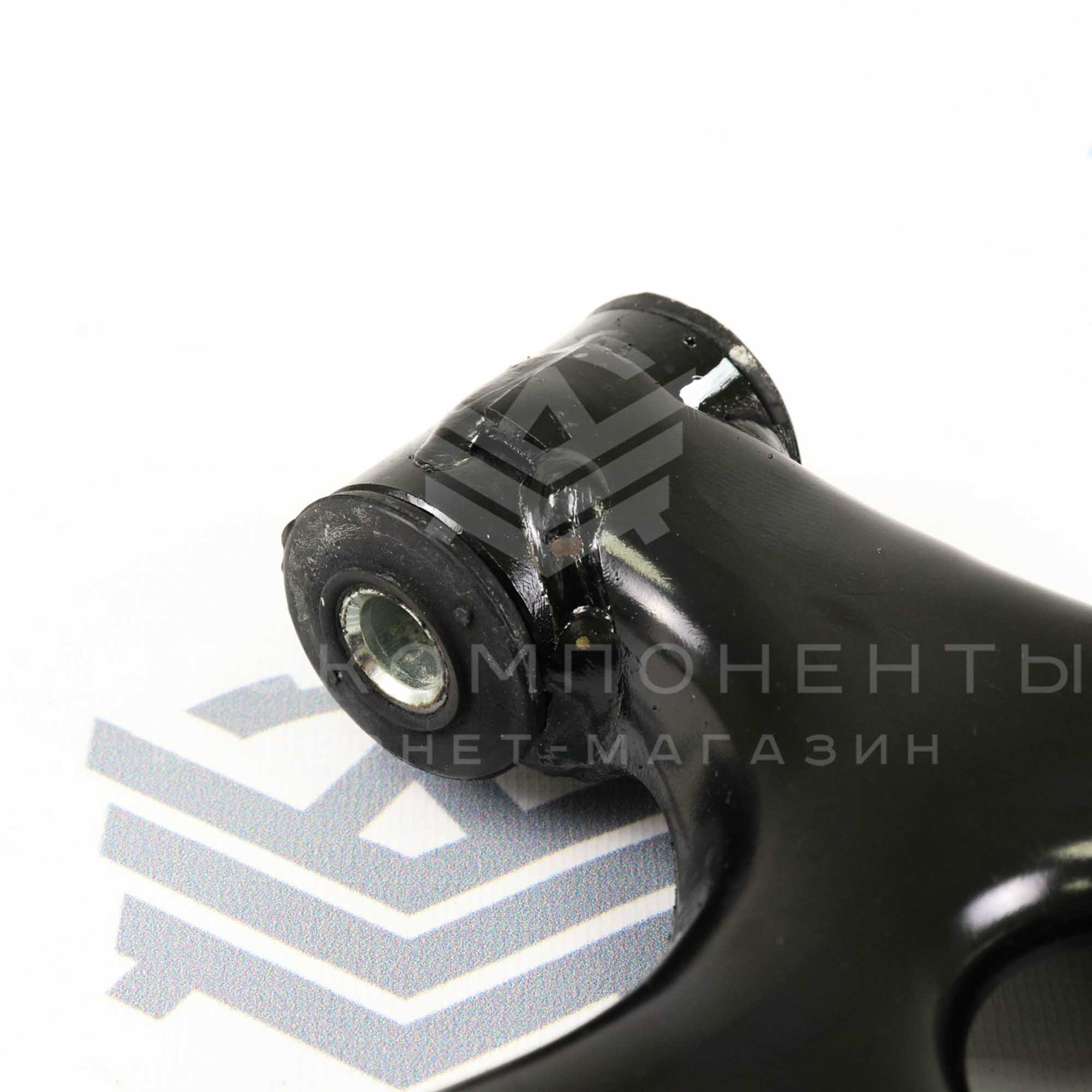 Рычаг передней подвески правый (в сборе) Лада Vesta