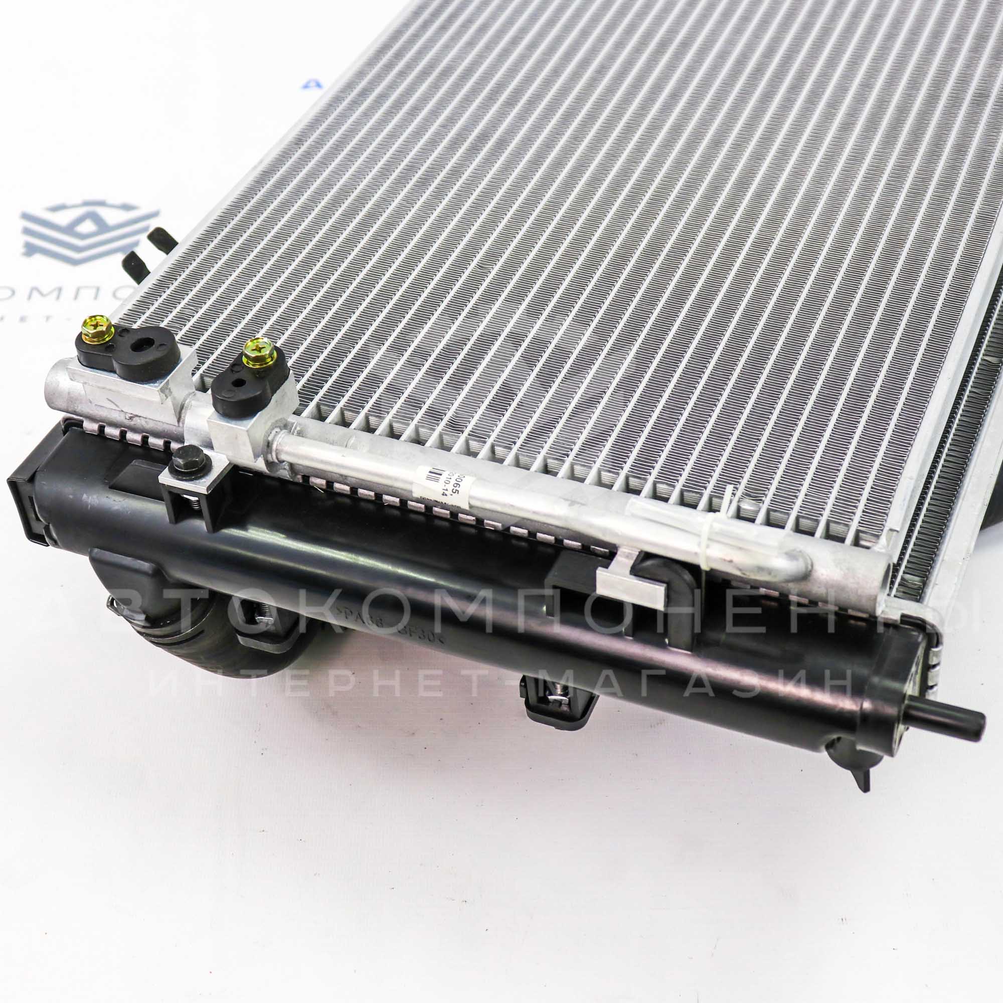 Радиатор охлаждения двигателя и кондиционера н/о (в сборе) Лада Калина 2, Гранта (аналог)