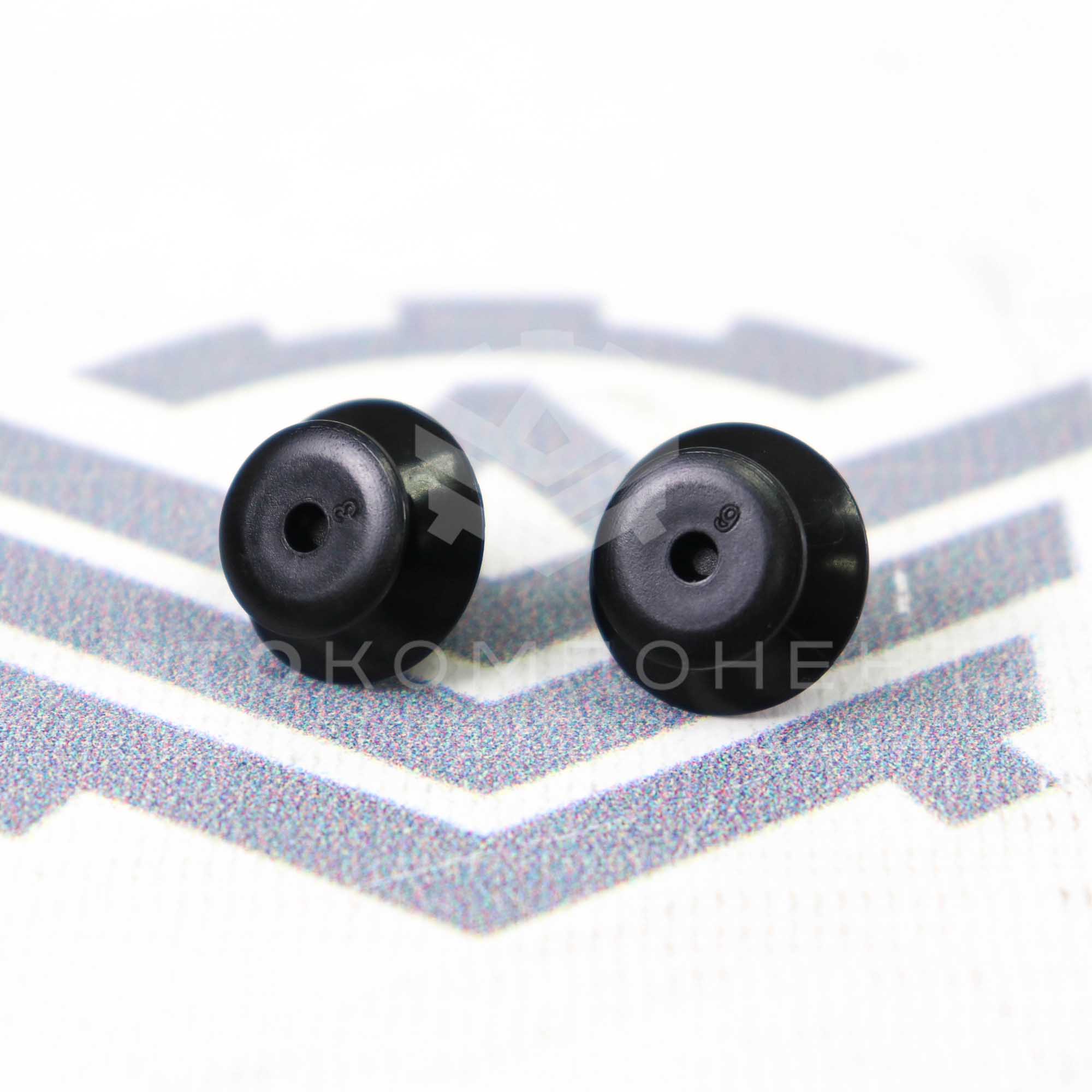 Пистоны (клипсы) крепления обшивок дверей Лада Приора, Калина, Гранта (36 шт)