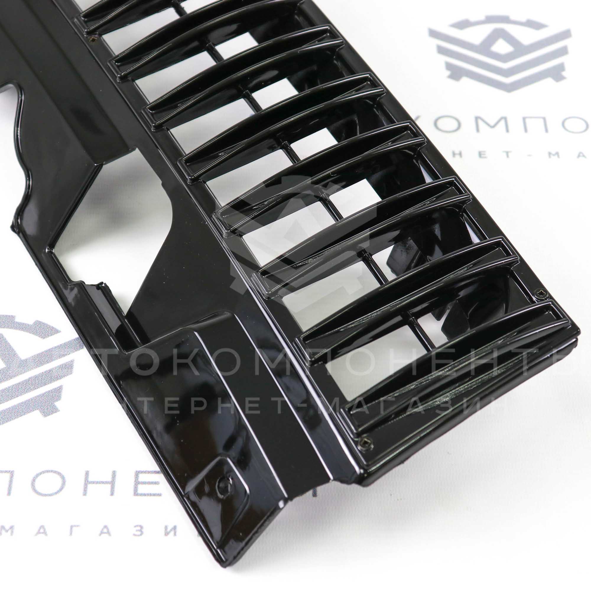 Решетка радиатора в стиле "AMG" (черный глянец) ВАЗ 2110, 2111, 2112