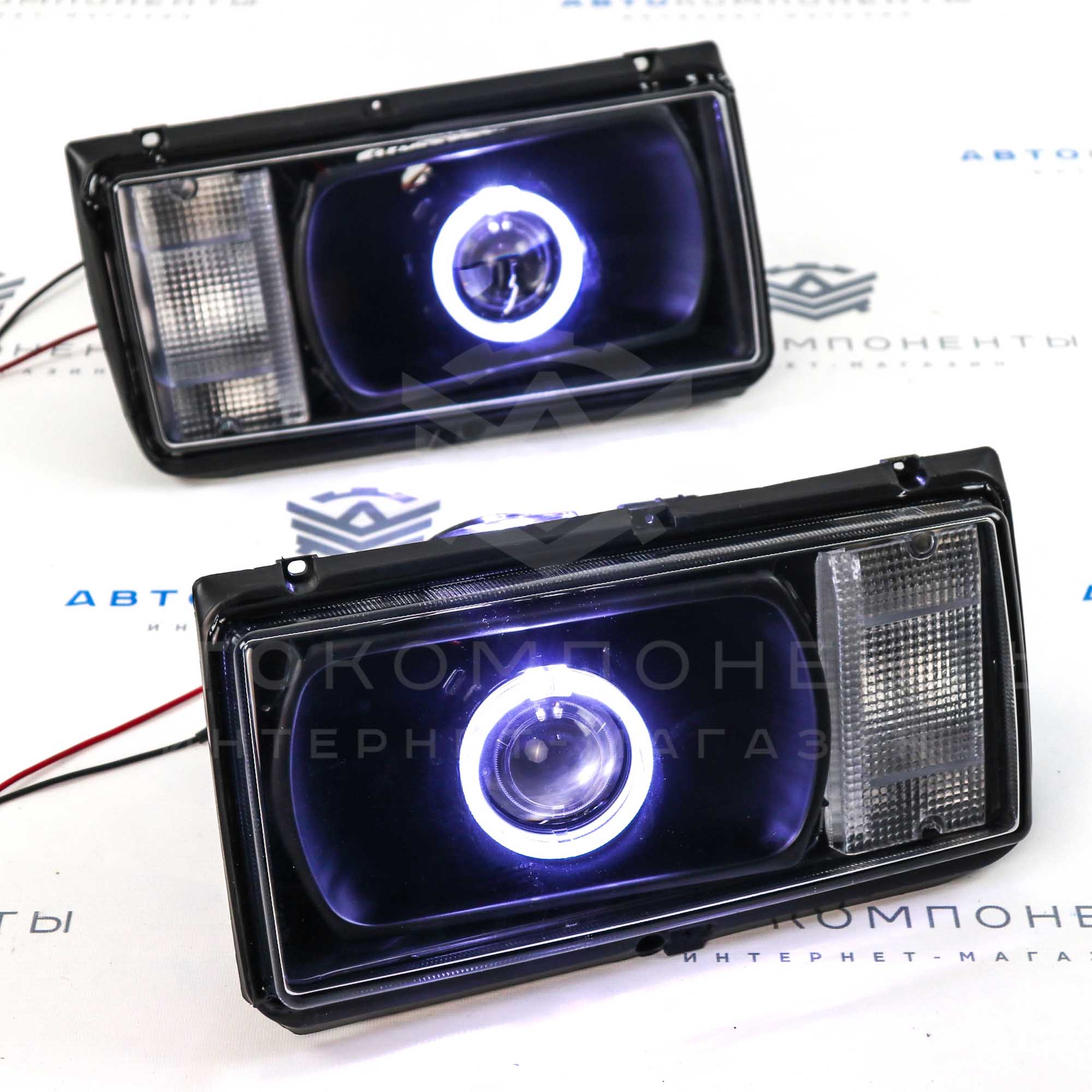 Фары с круглыми линзами (черная маска, белые поворотники) ВАЗ 2104, 2105, 2107