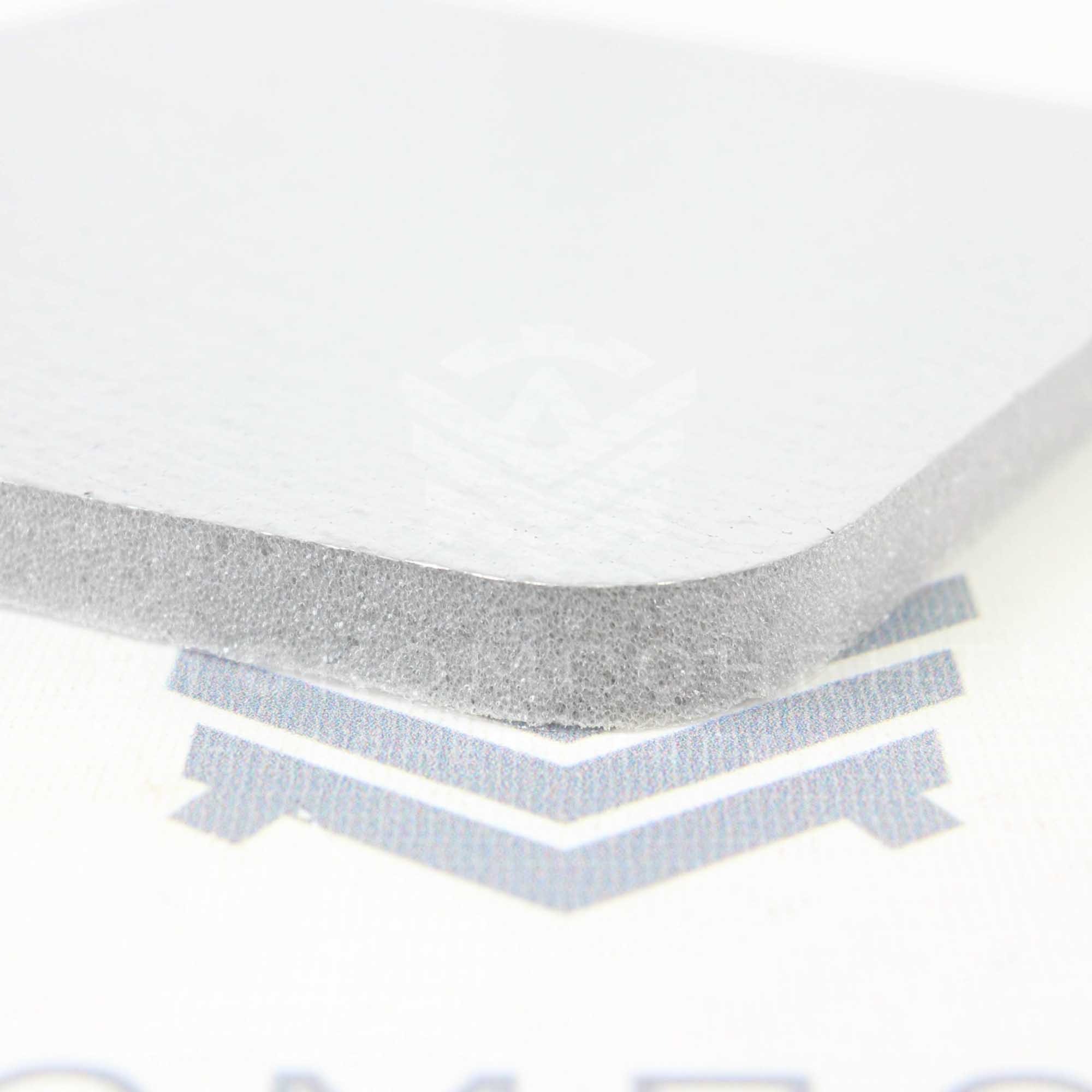 Комплект шумоизоляции (обивка капота) с термоотражающей пленкой ВАЗ 2107