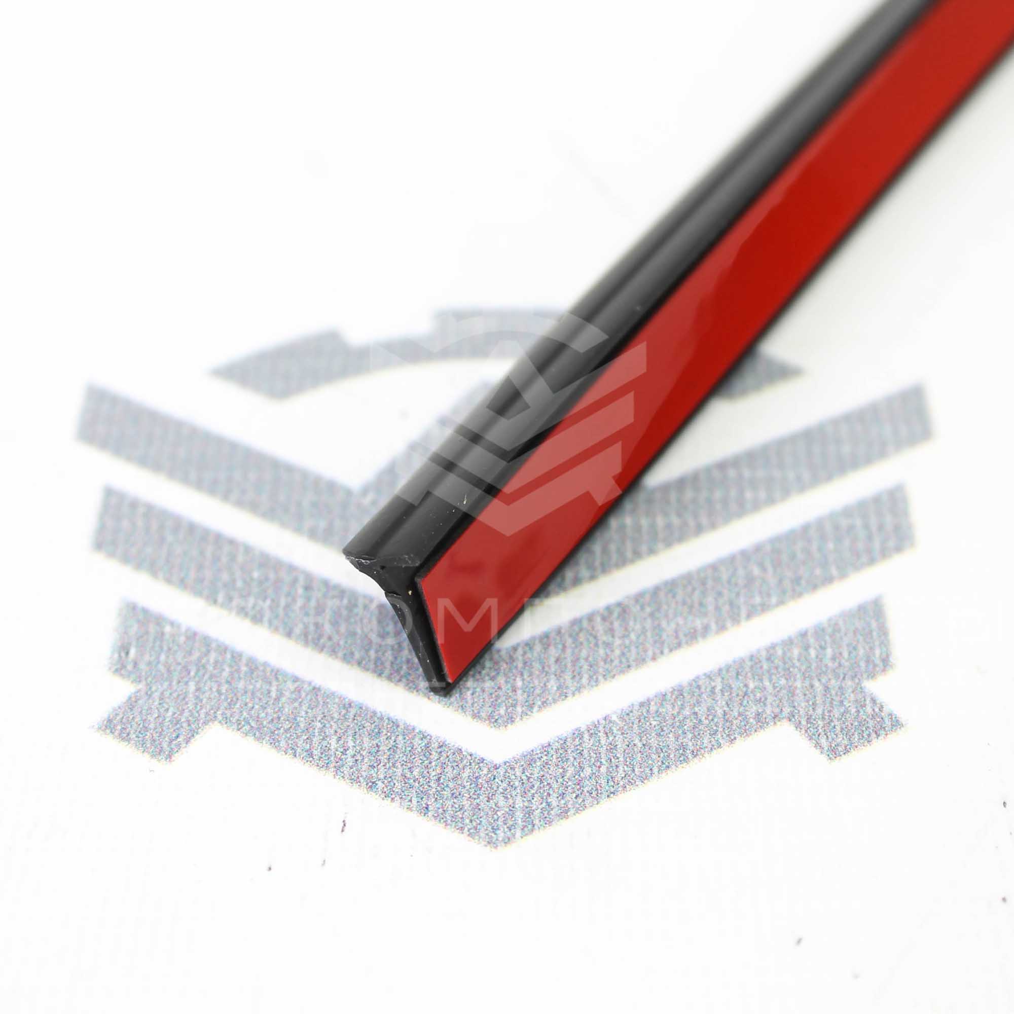 Водосток (дефлектор лобового стекла) Лада Ларгус