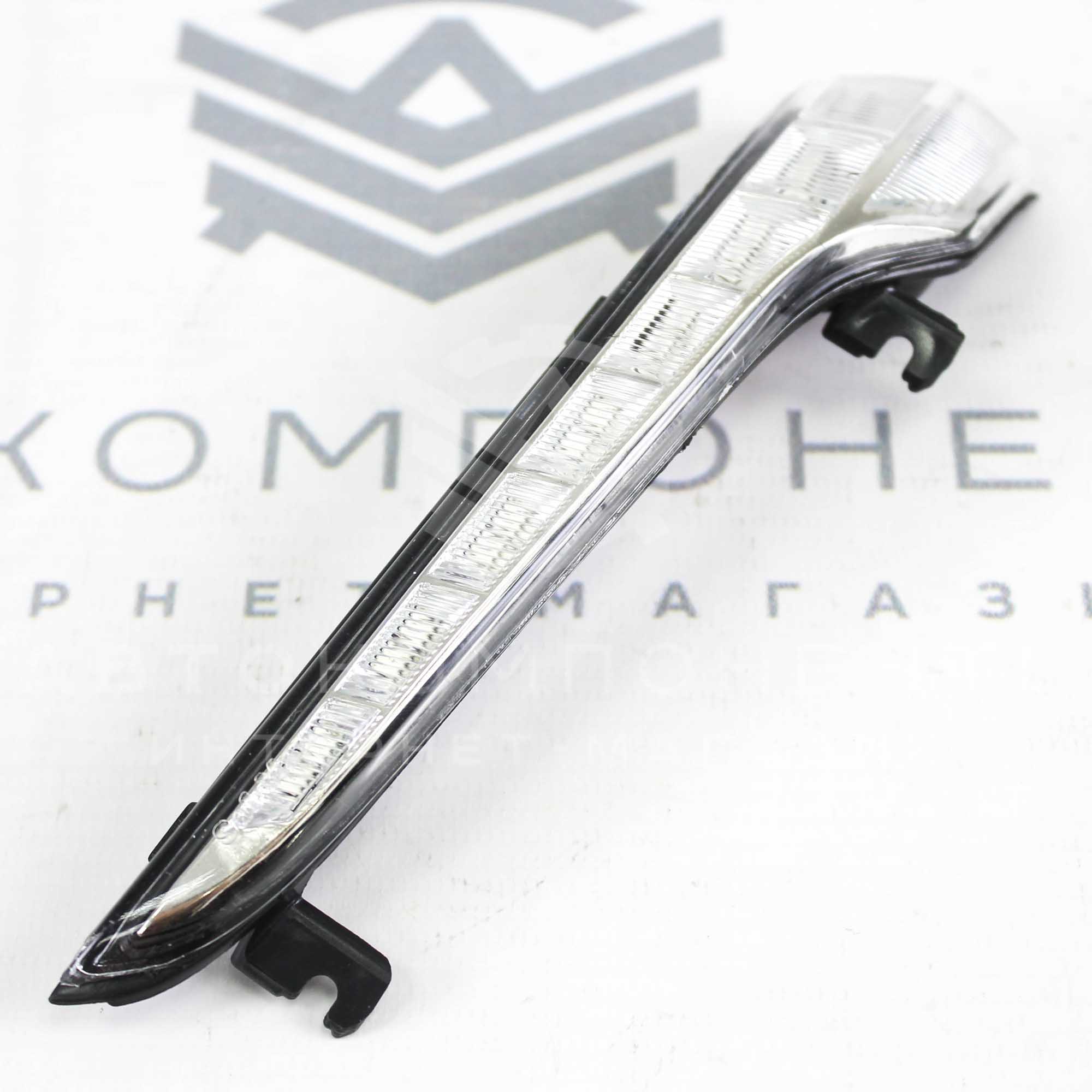 Повторители зеркал с бегающим поворотником "Sal-Man" (хром) Лада Гранта, Калина 2