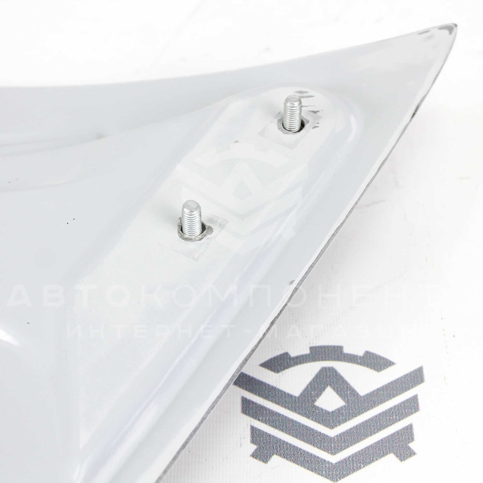 Стеклопластиковый капот Лада Приора