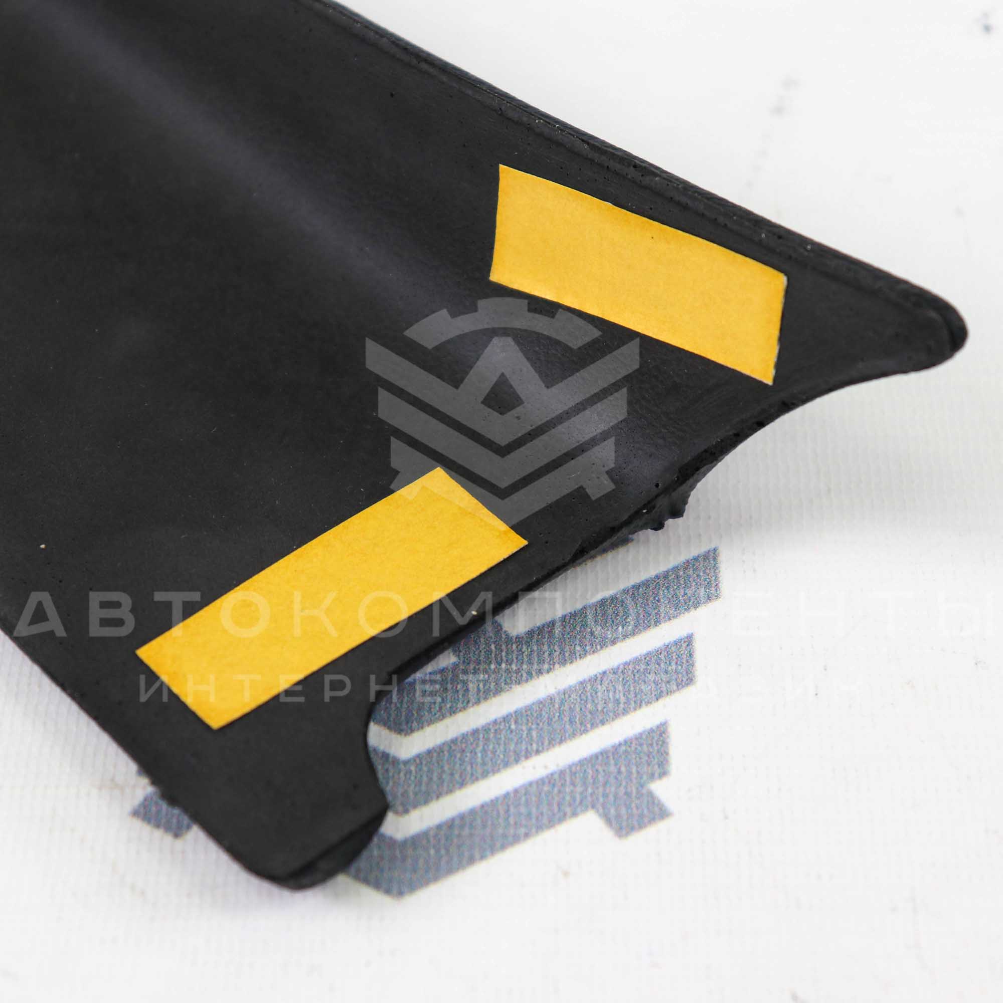 Мягкие подлокотники передних дверей Лада Ларгус