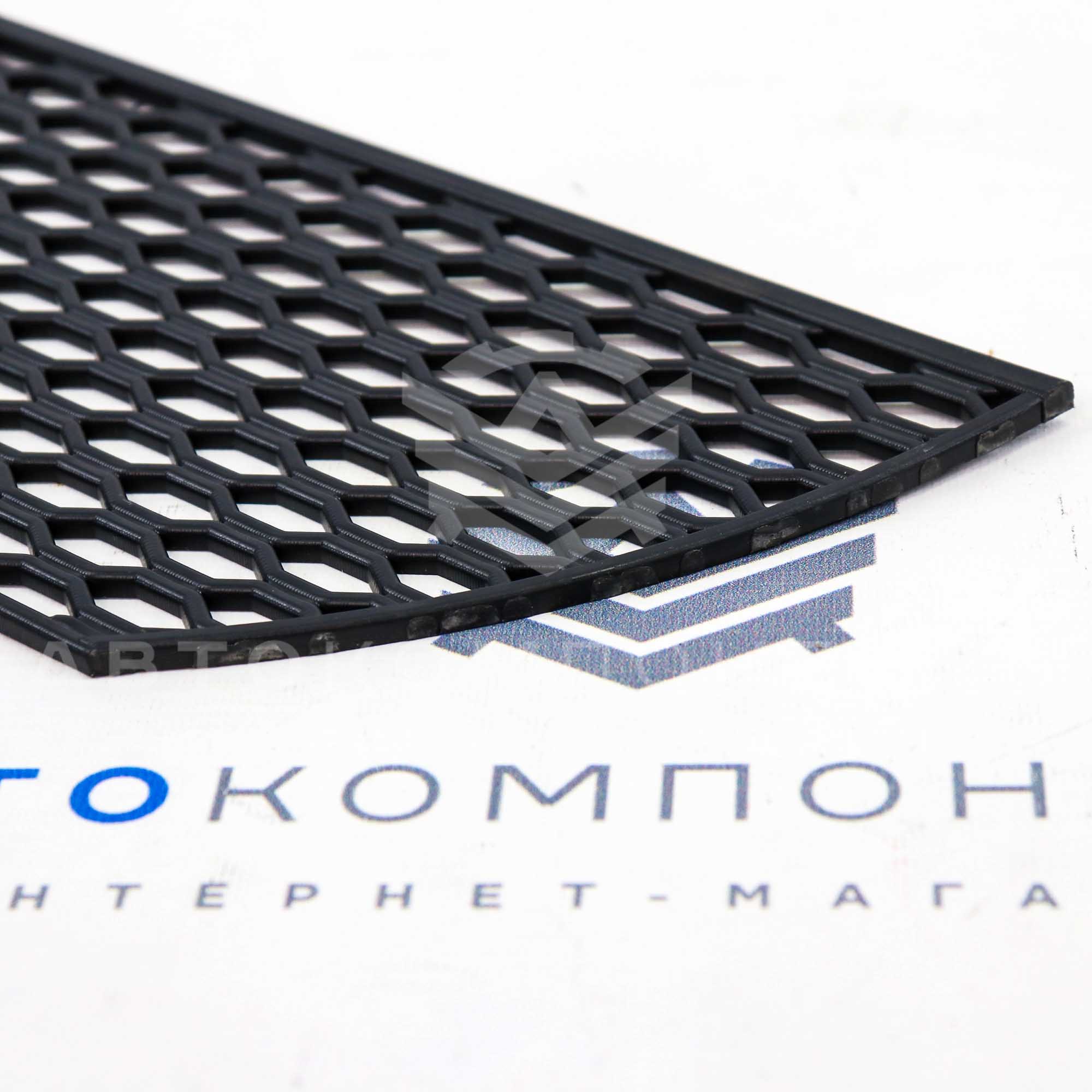 Решетка (сетка) бампера переднего (нижняя) Лада Гранта Спорт