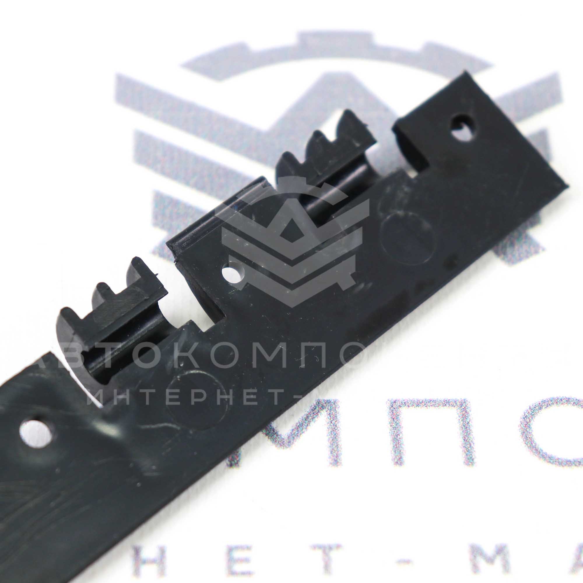 Звено петли вещевого ящика (бардачка) ВАЗ 2104, 2105, 2107