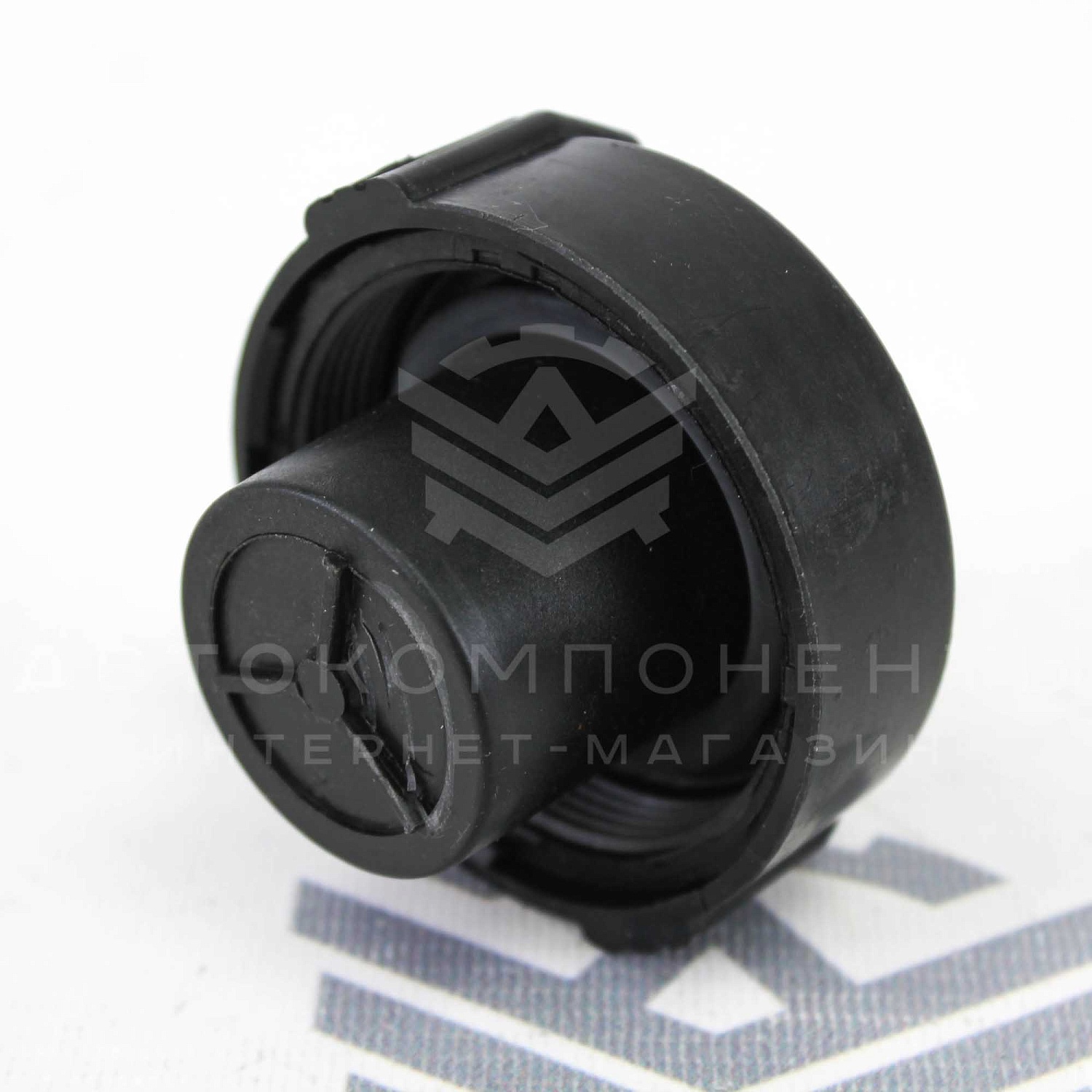 Крышка бензобака (с замком) ВАЗ 2101-2107, Лада Нива 4х4