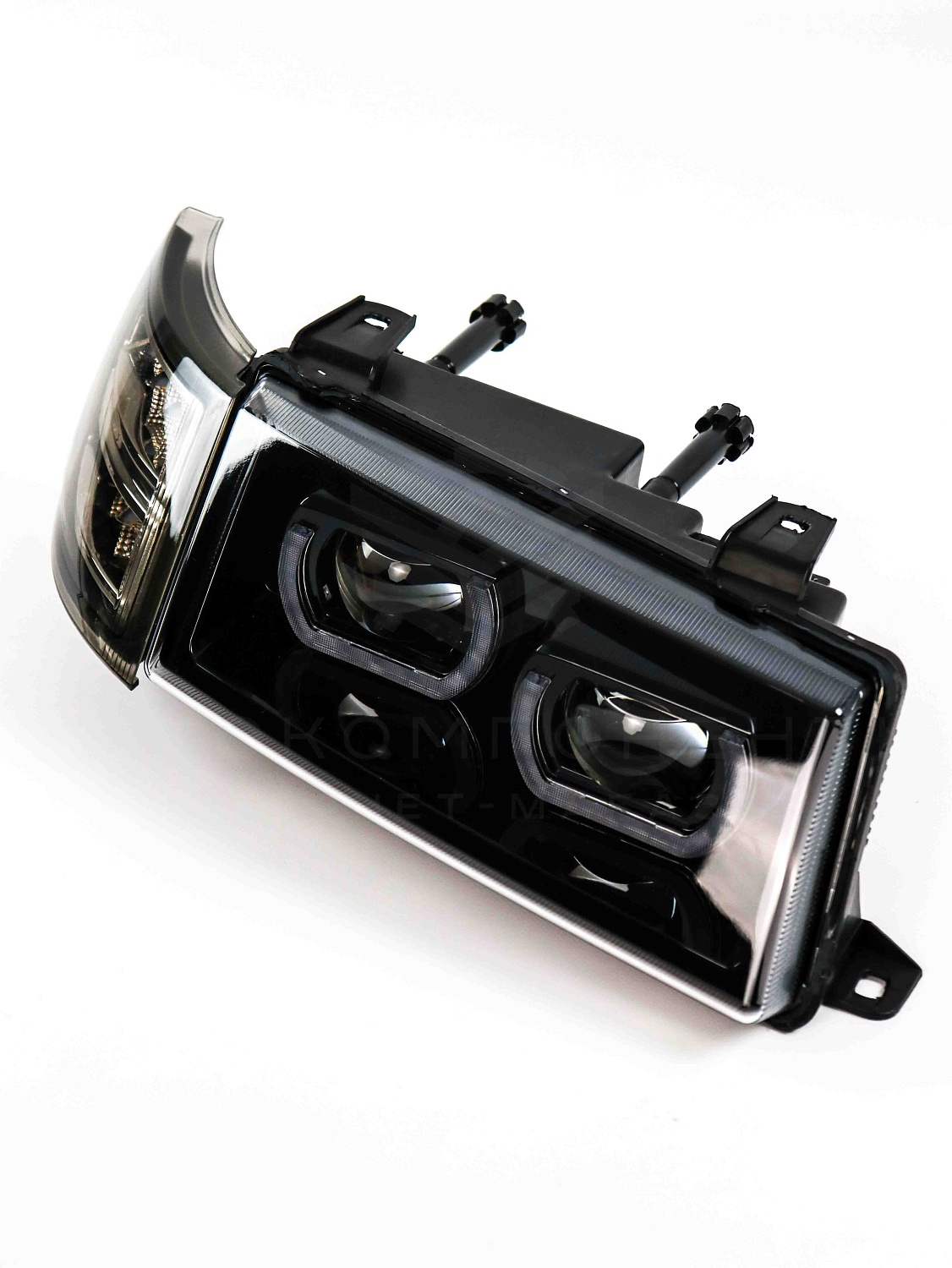 Светодиодные фары в стиле “BMW” с ДХО (4 LED линзы) ВАЗ 2110-2112