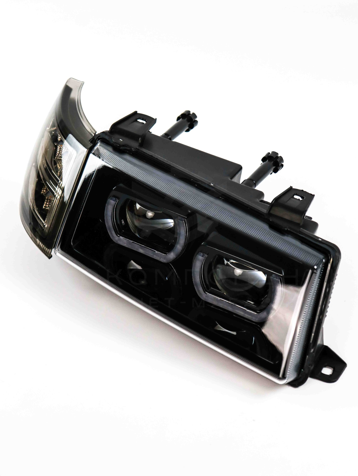 Светодиодные фары в стиле “BMW” с ДХО (4 BI-LED линзы) ВАЗ 2110-2112