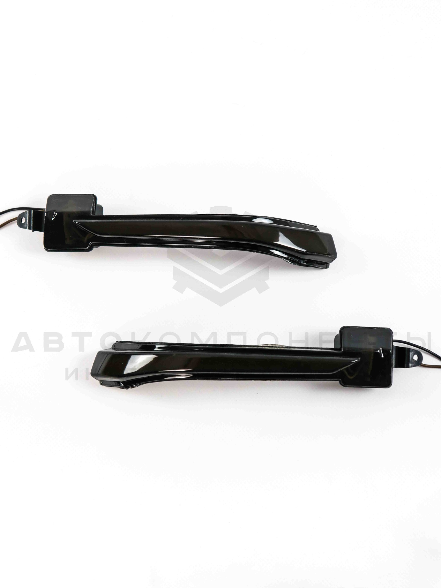 Повторители зеркал Лада Vesta н/о с бегающим поворотником "Плазма" (тонированные) ML133