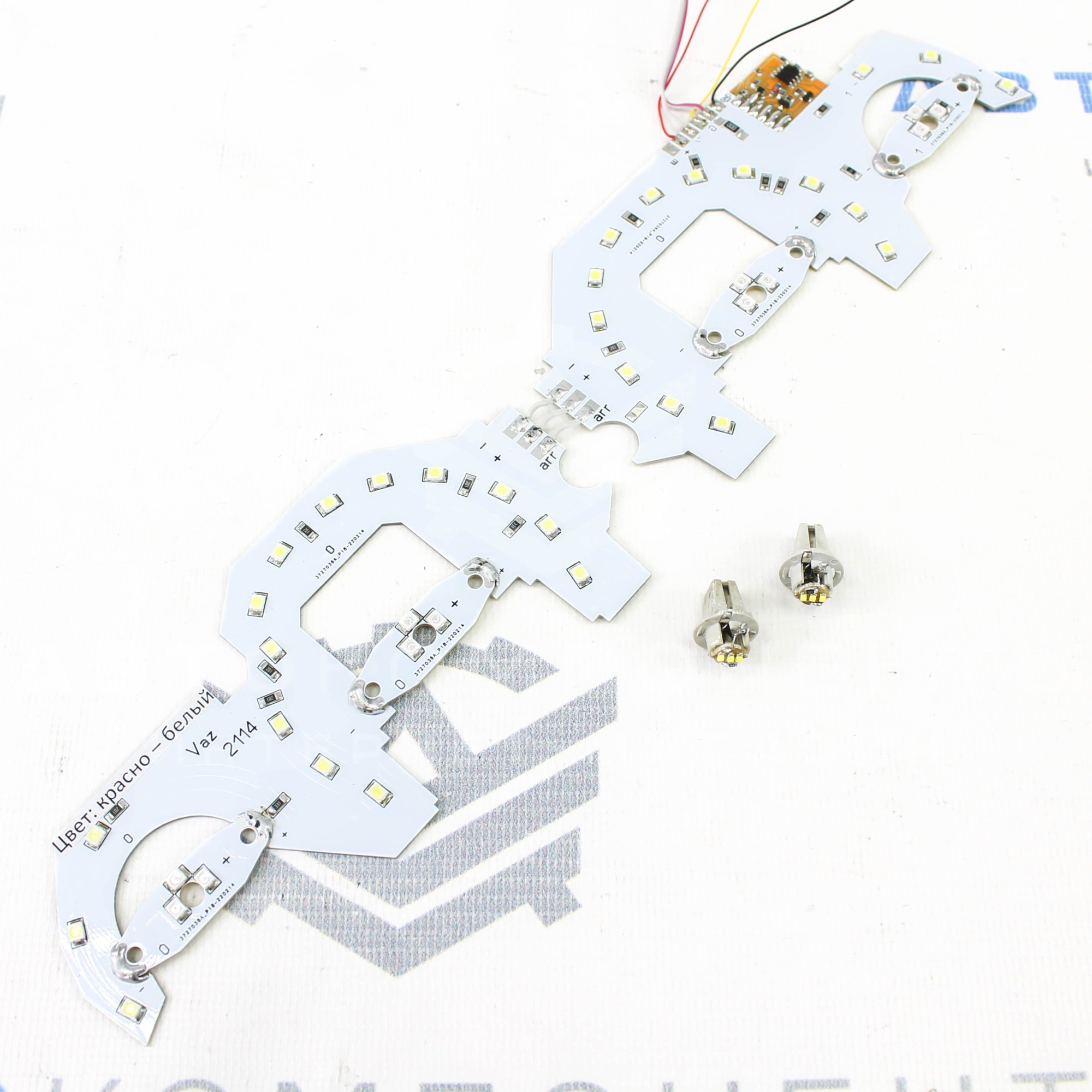 Светодиодная пересвеченная (красно-белая) плата VDO н/о (плавный розжиг) ВАЗ 2110-2112, 2113-2115, Шевроле Нива