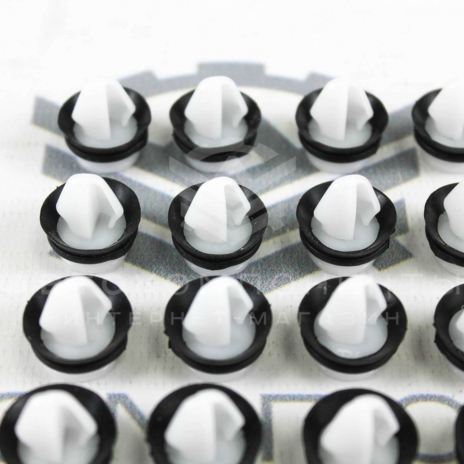 Пистоны (клипсы) обивок дверей Лада Vesta, Ларгус (37шт)