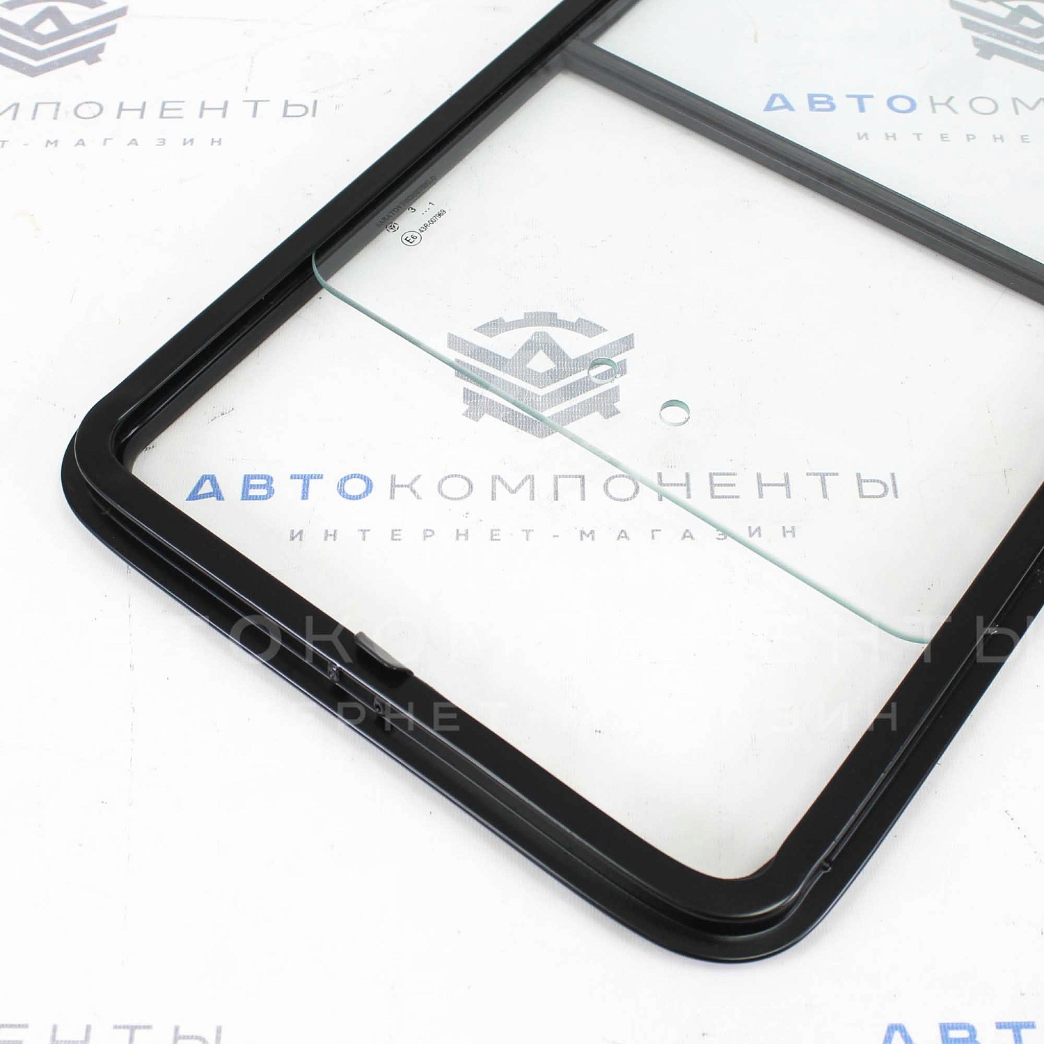 Раздвижные боковые форточки Лада Нива 4Х4