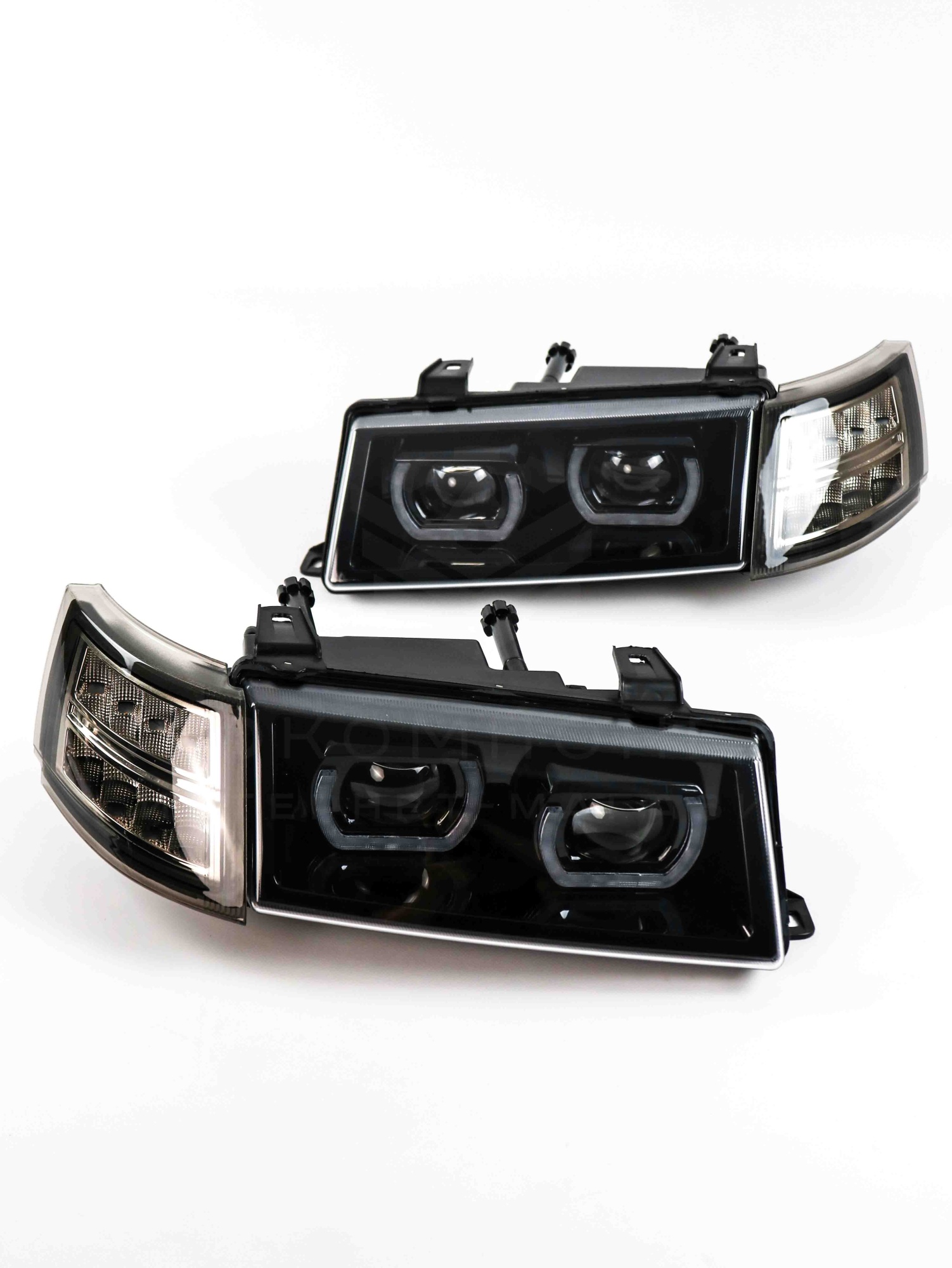 Светодиодные фары в стиле “BMW” с ДХО (4 BI-LED линзы) ВАЗ 2110-2112