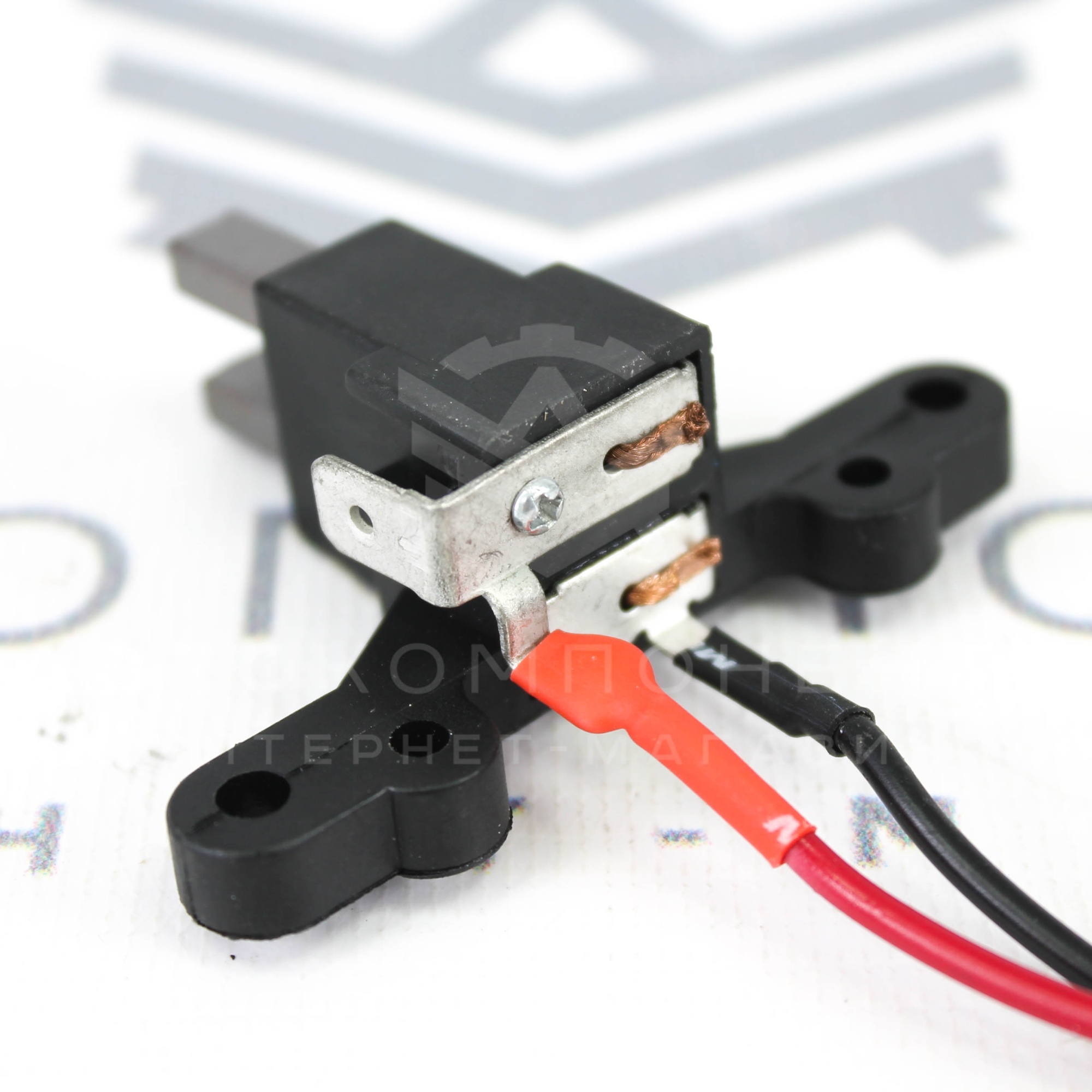 Регулятор напряжения трехуровневый ВАЗ 2110-2112 "Калуга" 67.3702-02