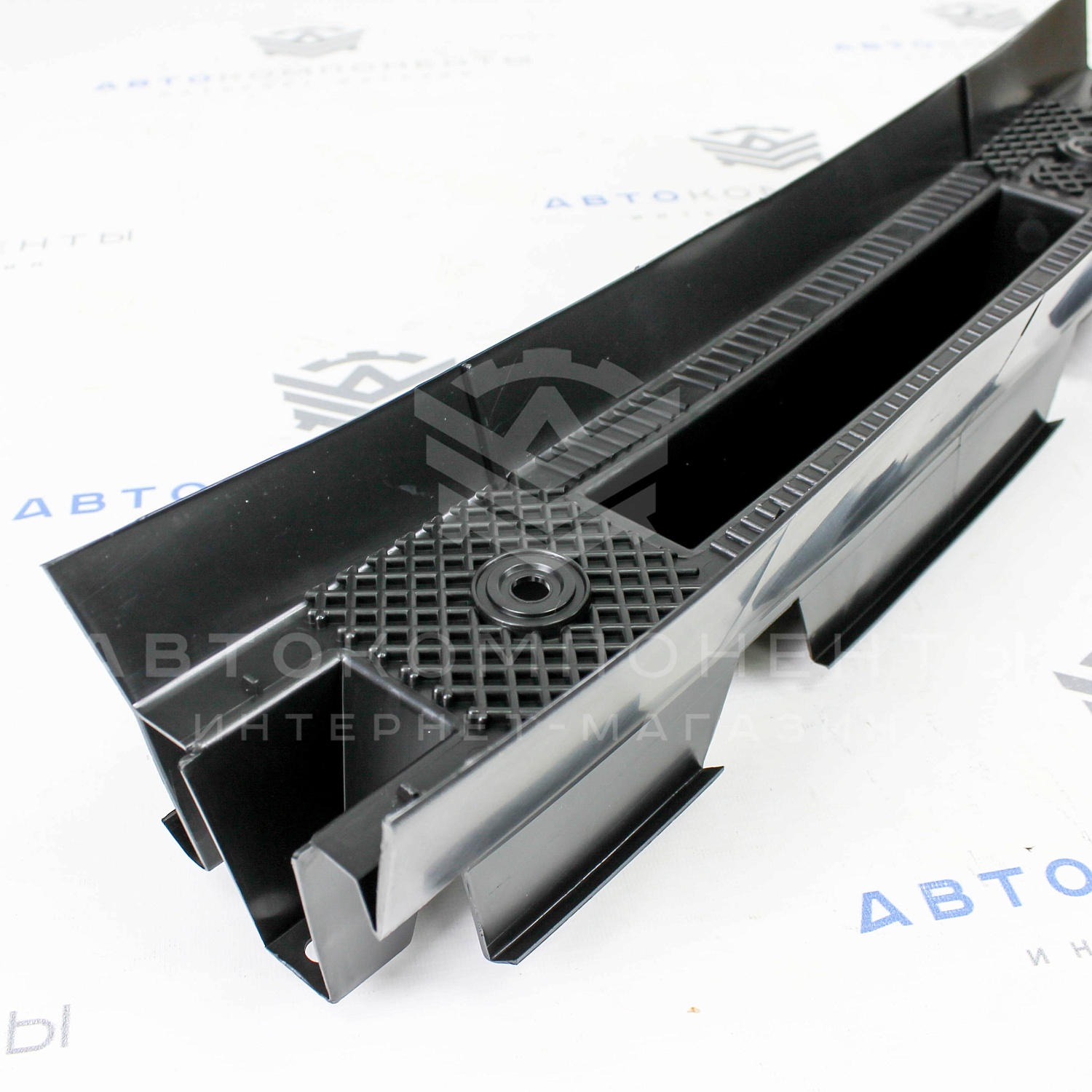 Усилитель переднего бампера (средний) Лада Vesta / Vesta SW