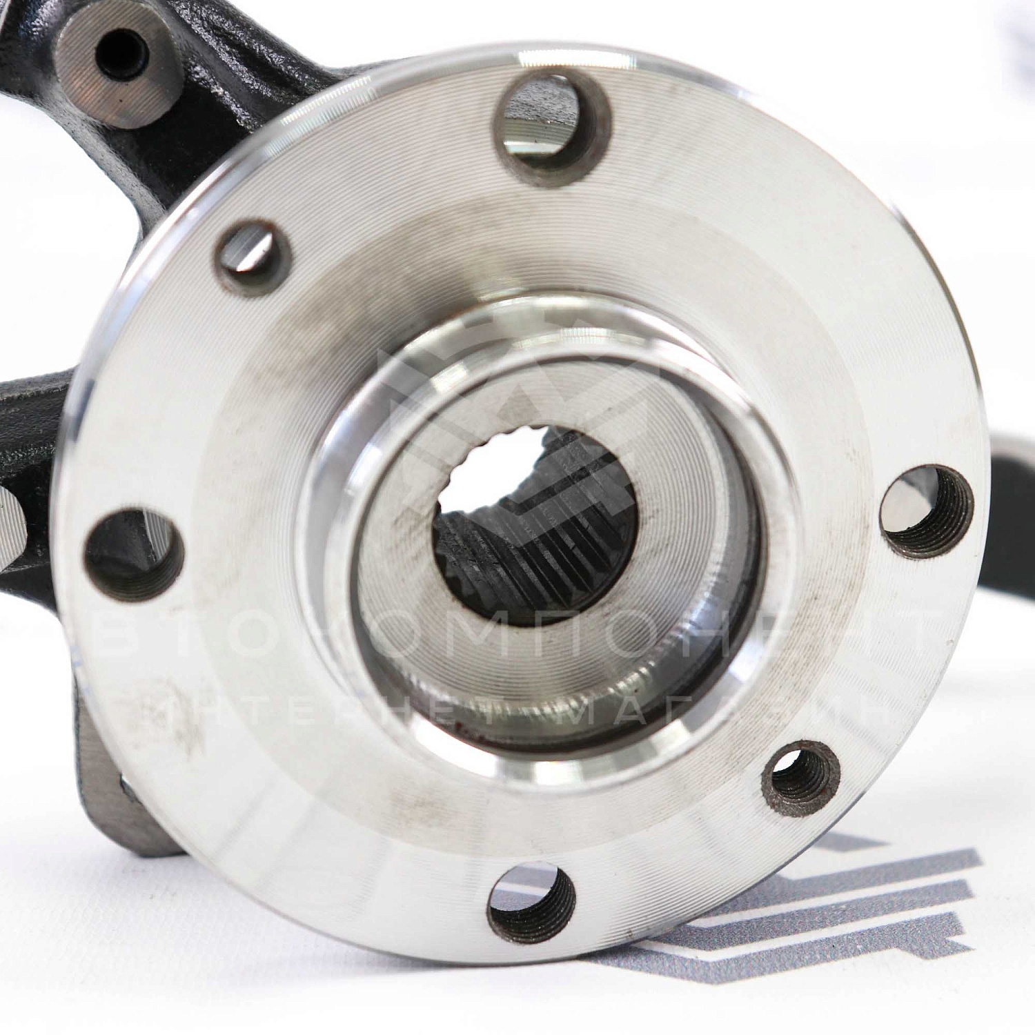 Поворотный кулак (правый) в сборе Лада Калина, Гранта, Приора