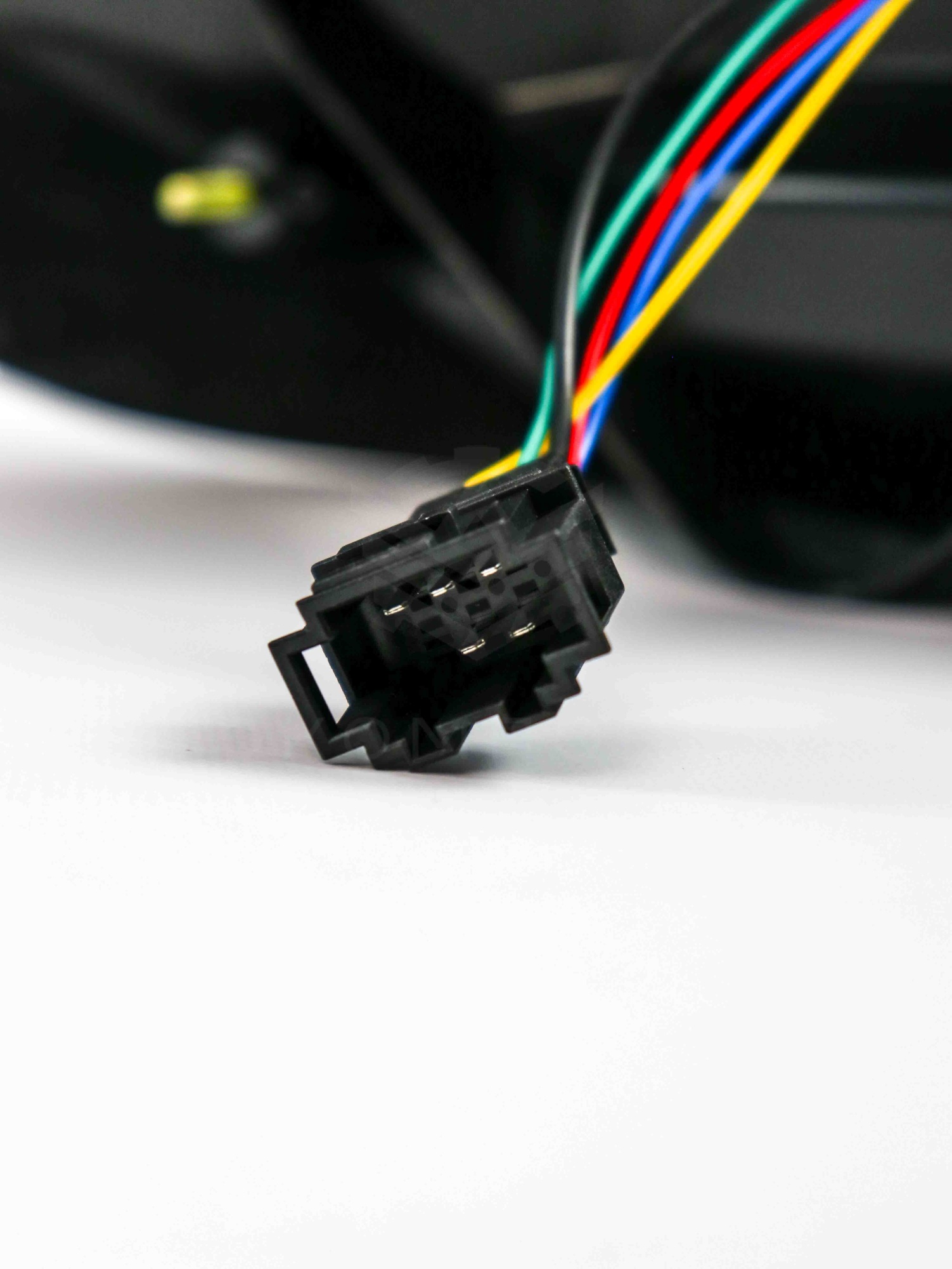 Светодиодные фонари Лада Гранта (лифтбек) в стиле Mustang (тонированные)