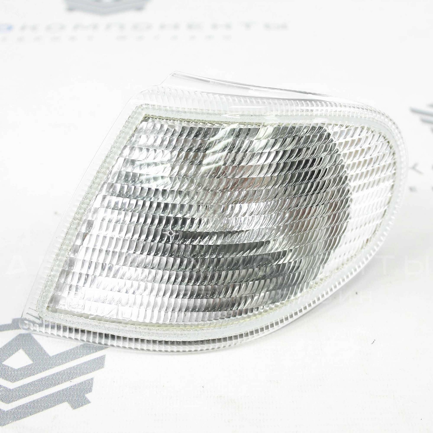 Поворотники под фары "BOSCH" (белые) ВАЗ 2113, 2114, 2115