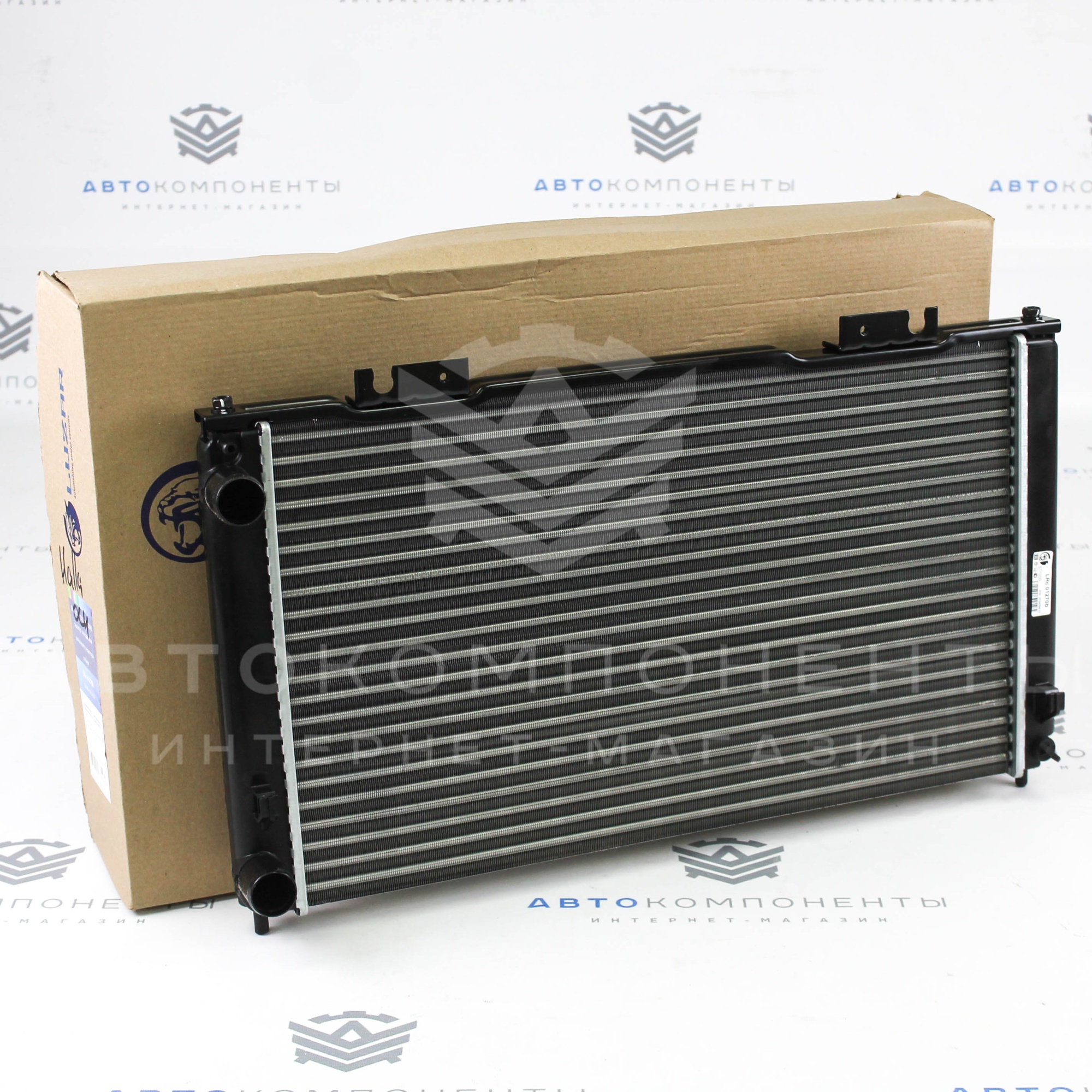 Радиатор охлаждения "LUZAR" Лада Приора (кондиционер HALLA)