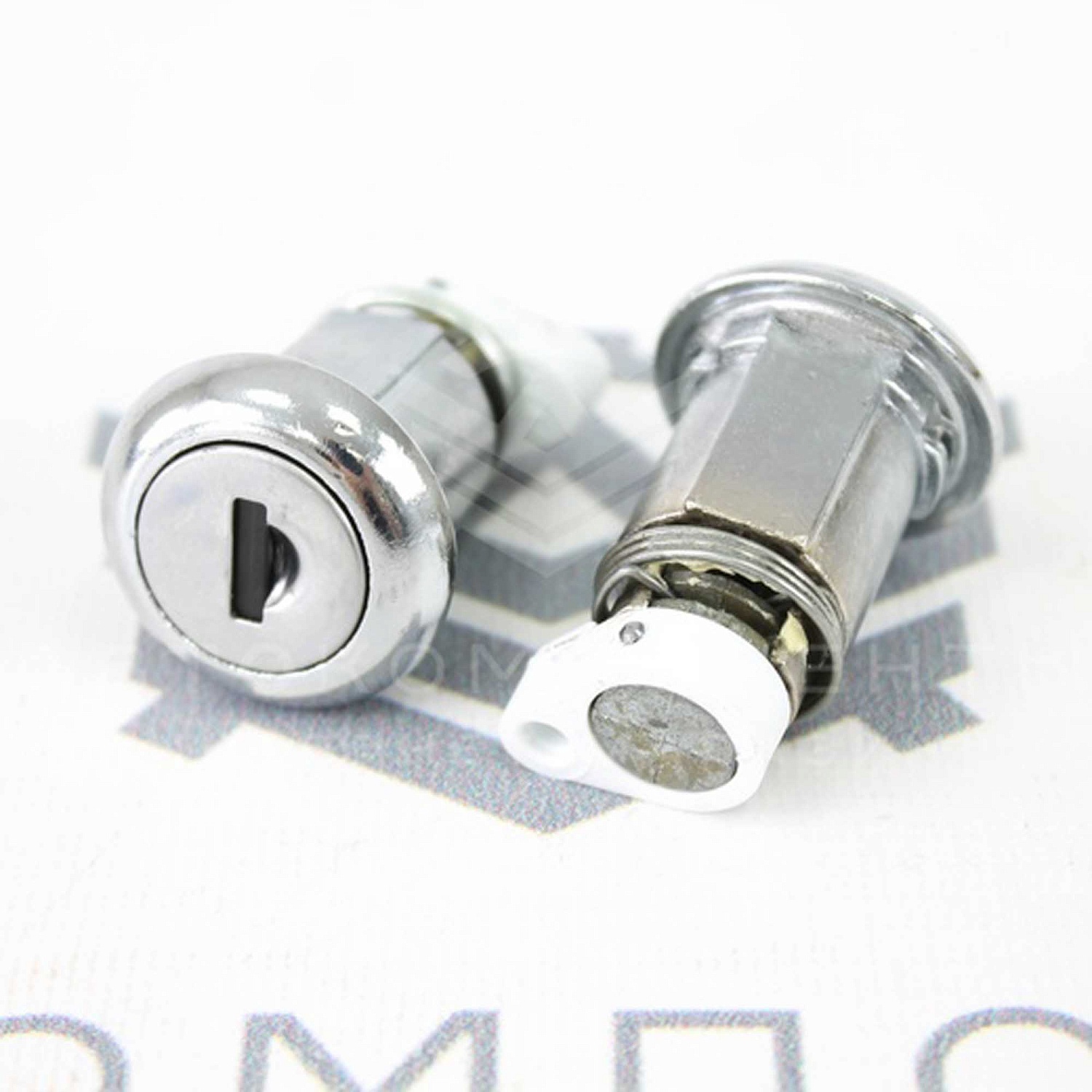 Комплект личинок с замком багажника ВАЗ 2111, 2112