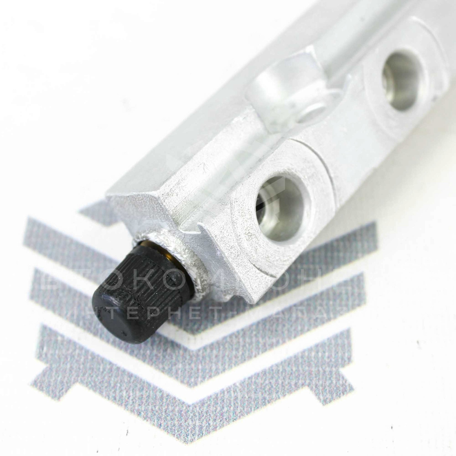 Топливная рампа ВАЗ 2108-21099, 2110-2112, 2113-2115 (2111-1144010-11)