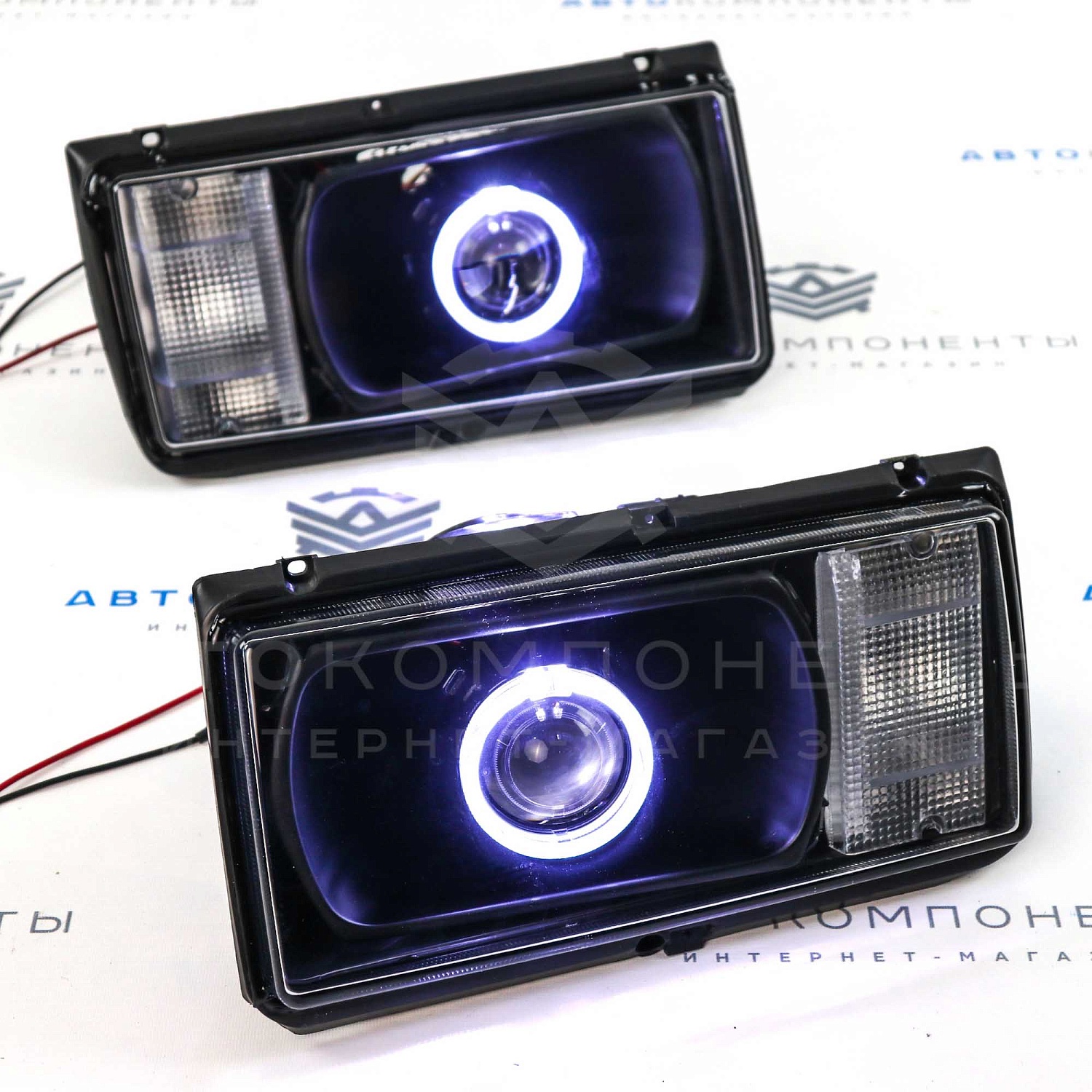 Фары с круглыми линзами (черная маска, белые поворотники) ВАЗ 2104, 2105, 2107