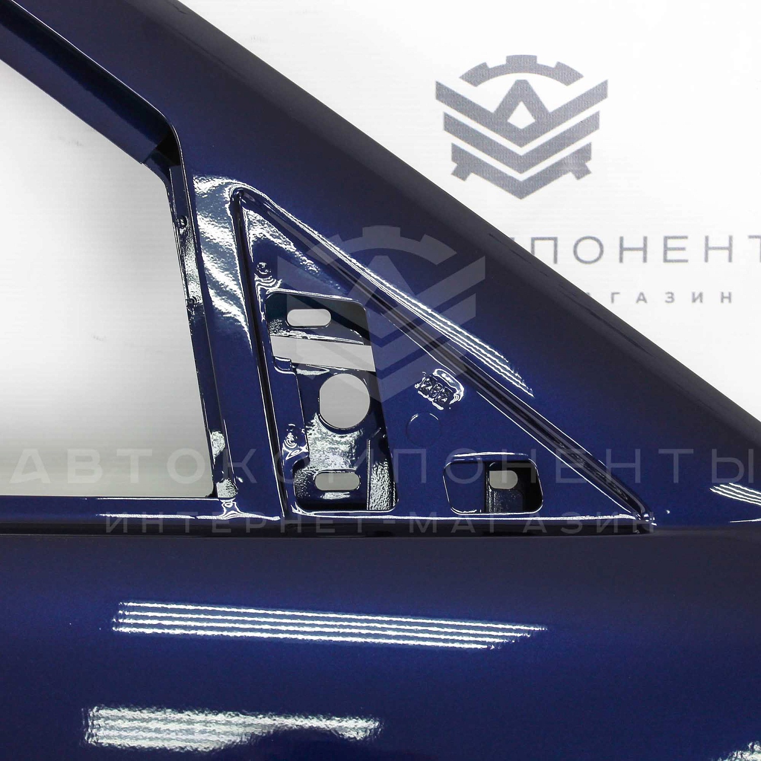 Дверь передняя (правая) ВАЗ 2110-2112, Лада Приора в цвет кузова