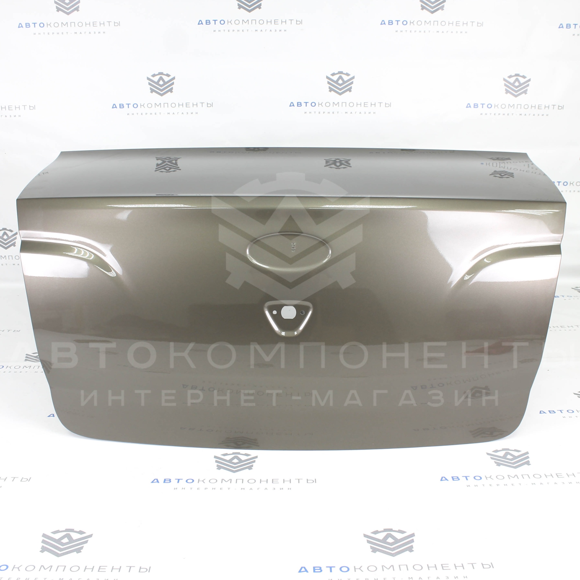 Оригинальная крышка багажника Лада Гранта (седан) в цвет кузова