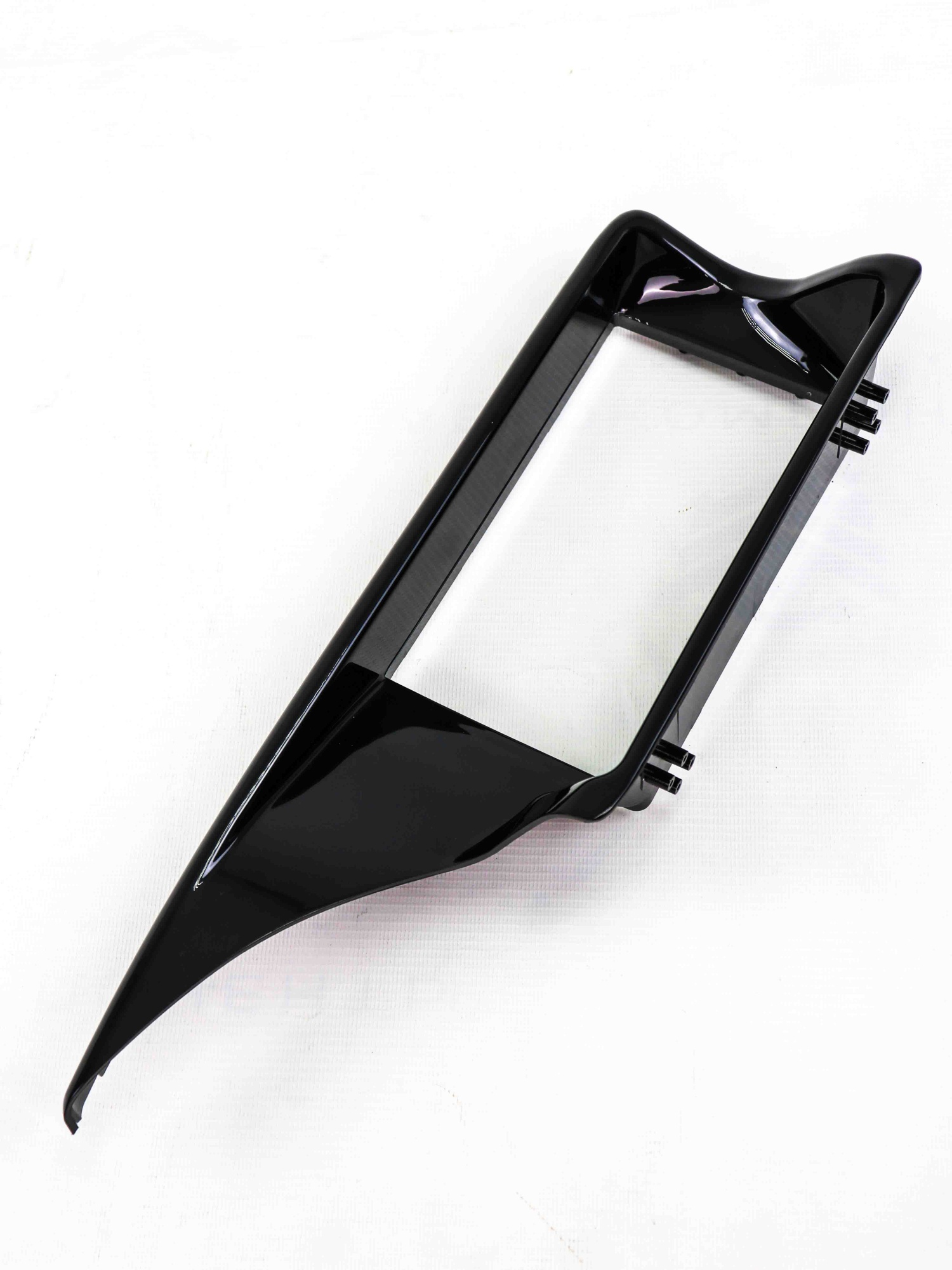 Переходная рамка (козырек) под 2DIN магнитолы (7 дюймов) Лада Приора (черный лак)