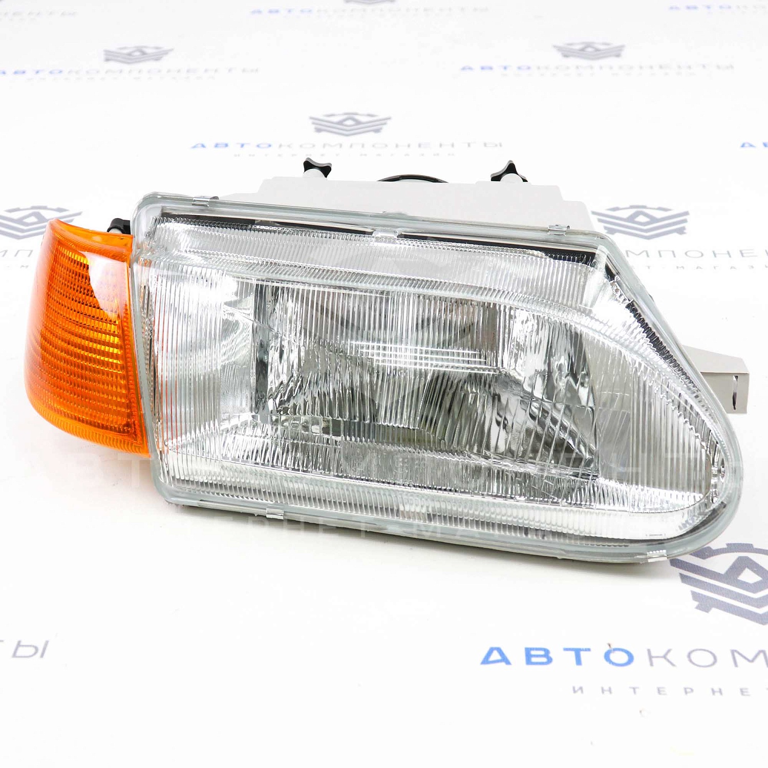 Фара с оранжевым поворотником (правая) ВАЗ 2113, 2114, 2115 (аналог Bosch) (ML136)