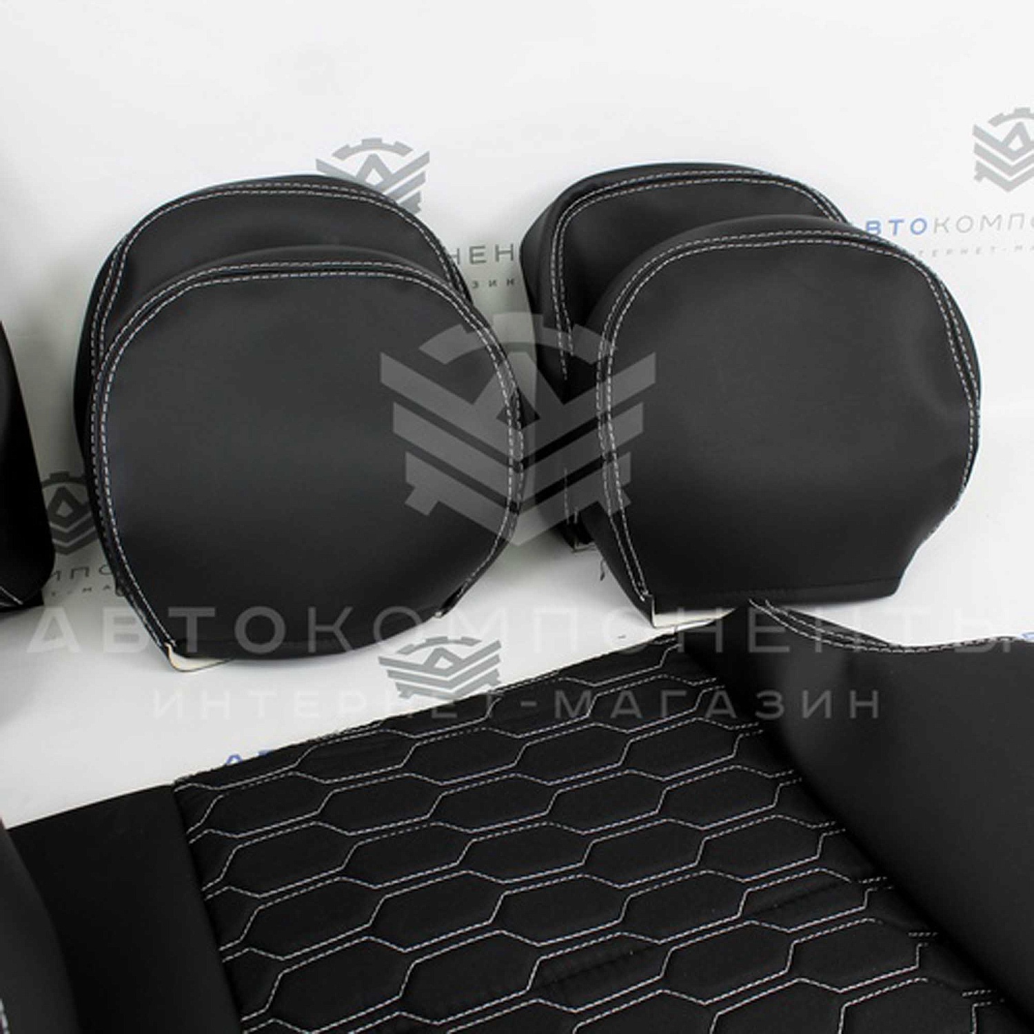 Обивки сидений ВАЗ 2108-21099 / 2113-2115 / Лада Нива 2131 с прострочкой "Соты"