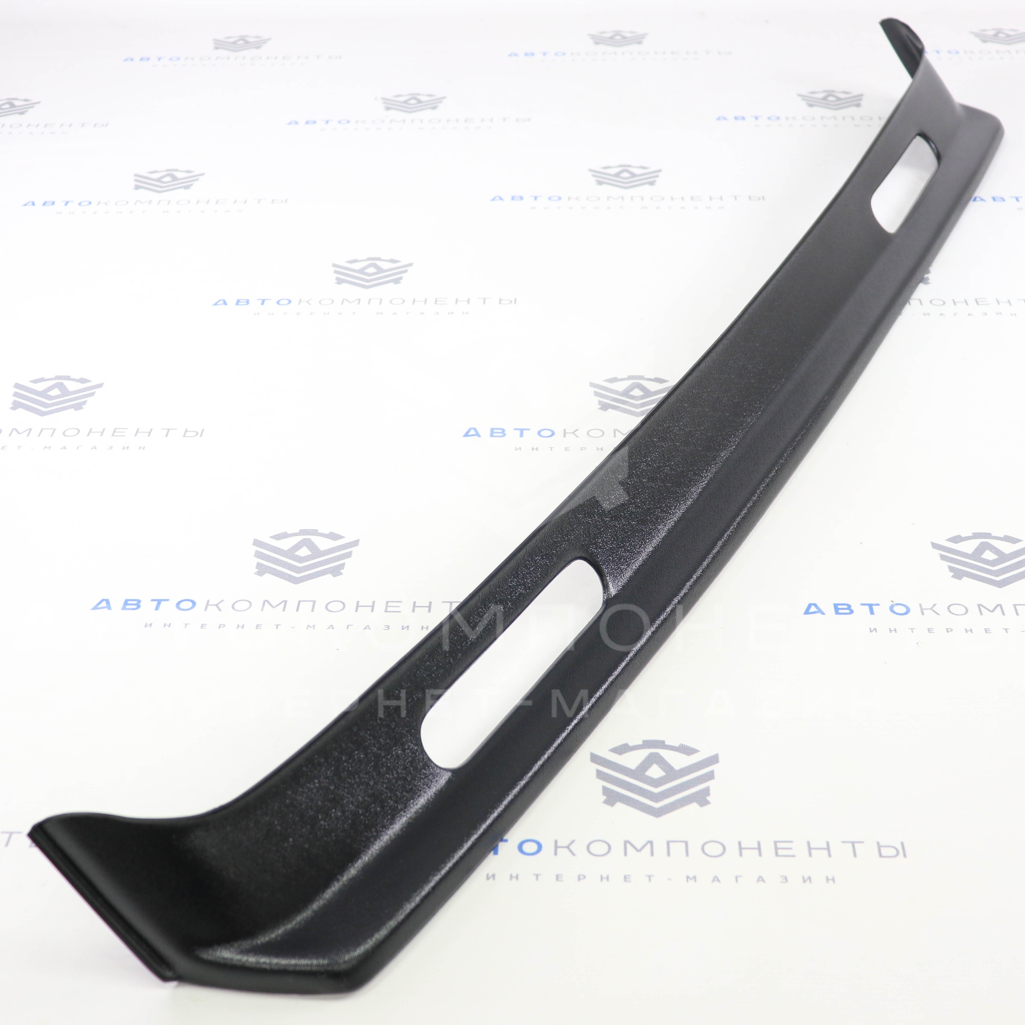 Губа (юбка) переднего бампера "Вихур" с отверстиями ВАЗ 2101-2107 (шагрень)