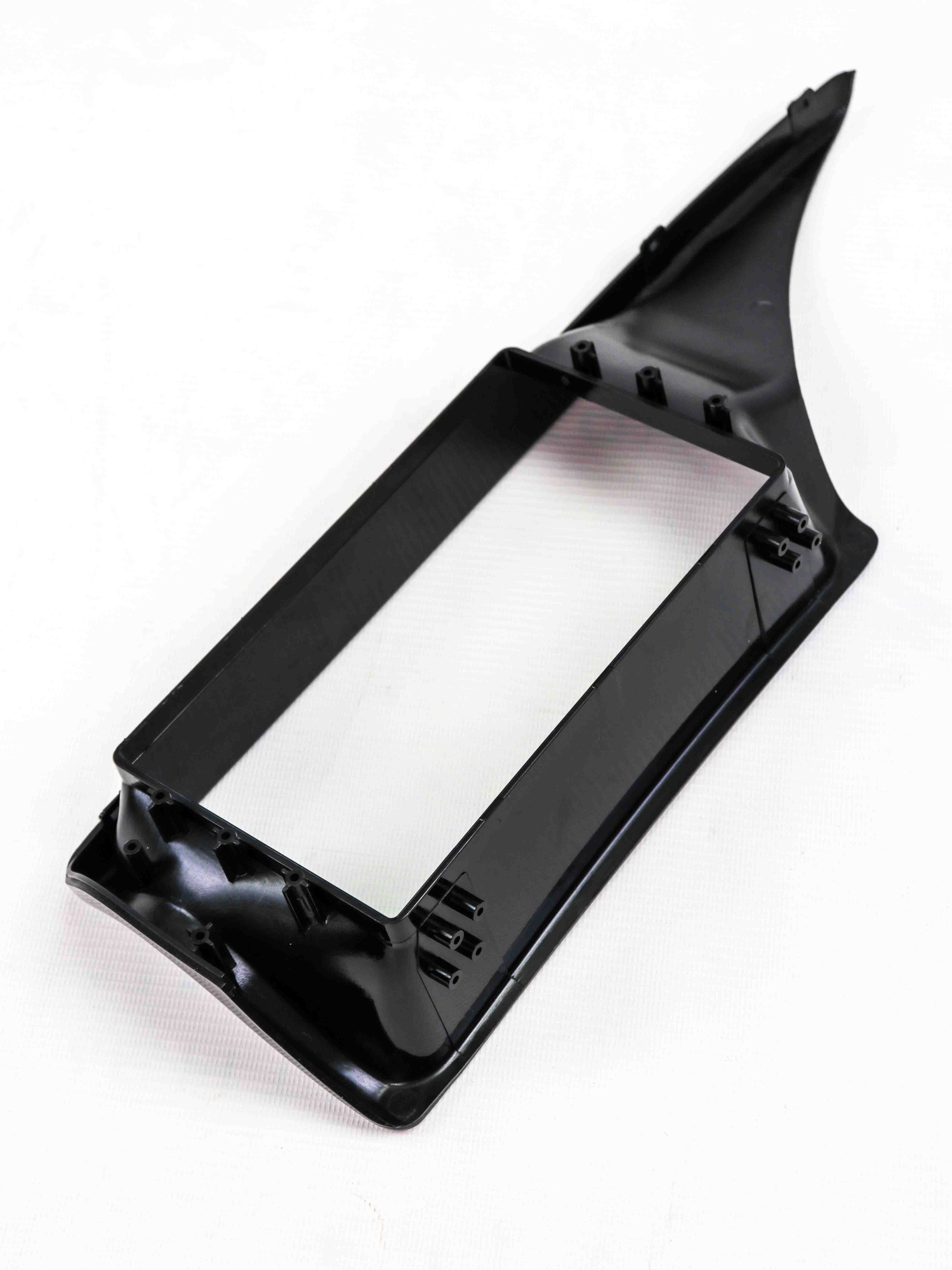 Переходная рамка (козырек) под 2DIN магнитолы (7 дюймов) Лада Приора (черный лак)