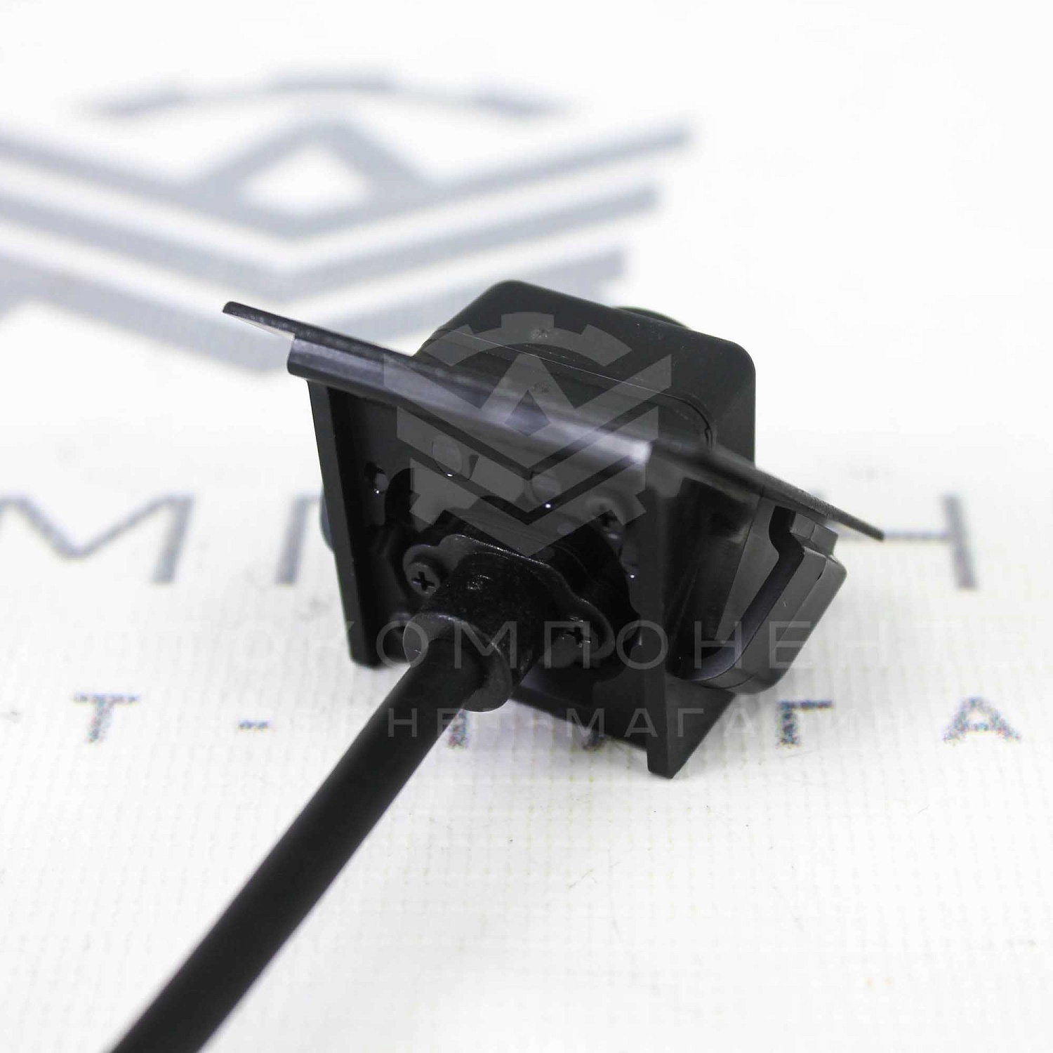 Оригинальная камера заднего вида Лада Vesta