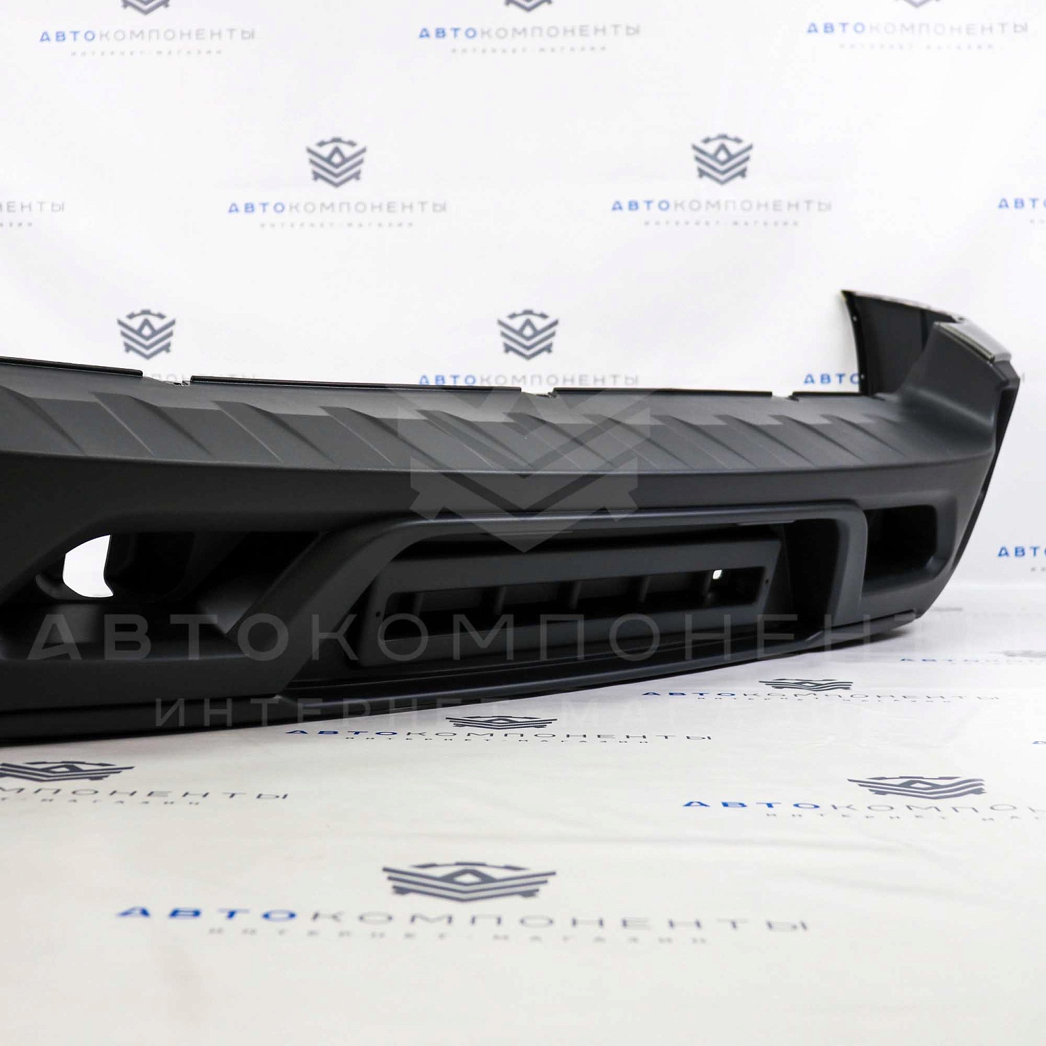 Задний бампер Лада Нива Travel в цвет кузова