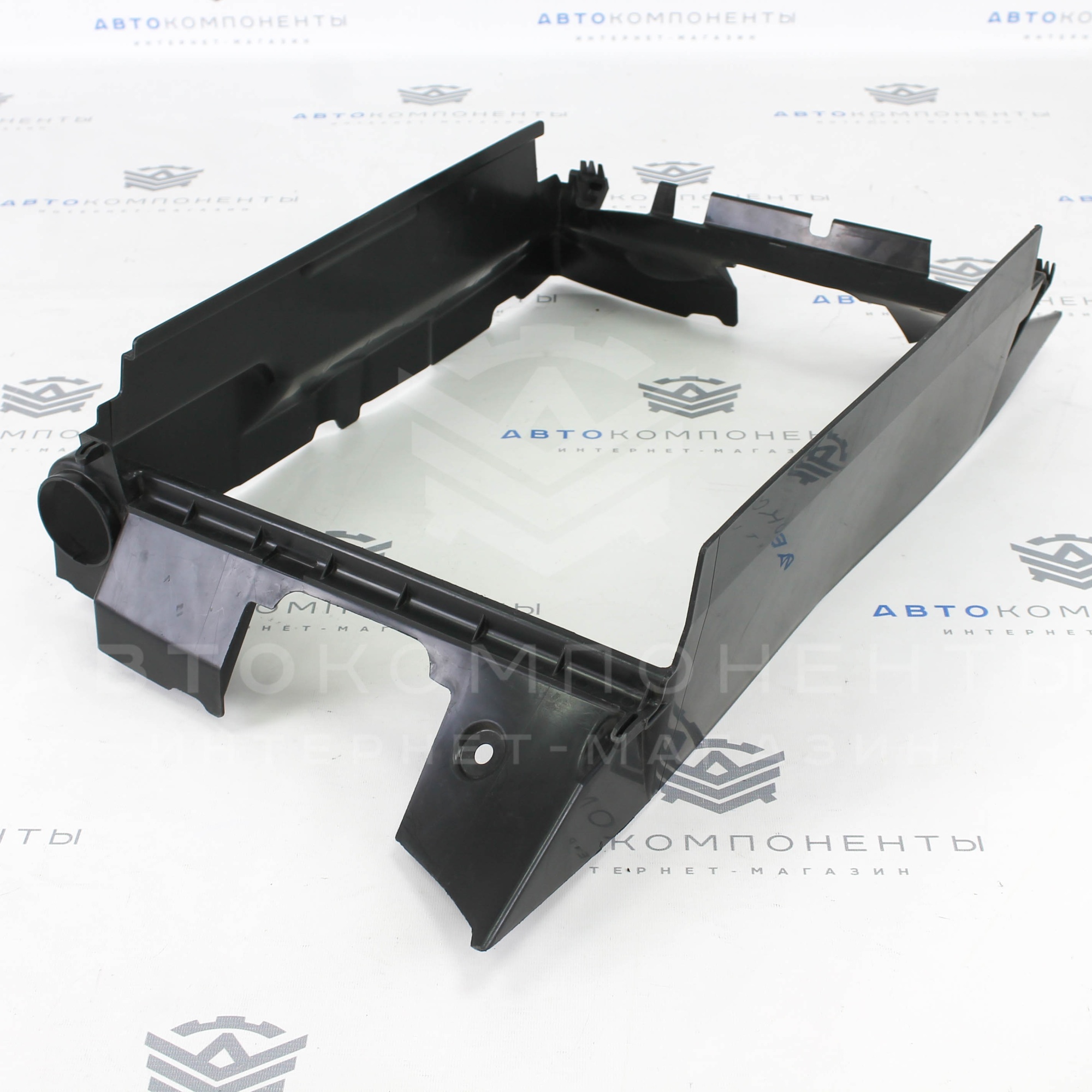 Щиток радиатора Лада Vesta с кондиционером