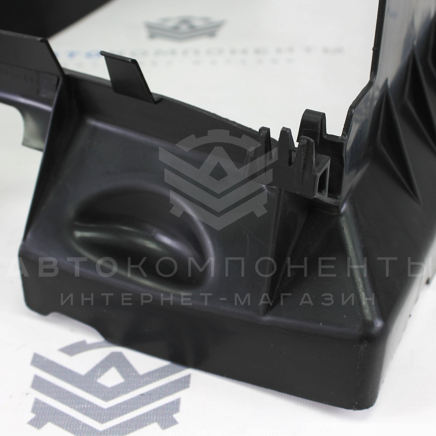 Щиток радиатора Лада Vesta с кондиционером