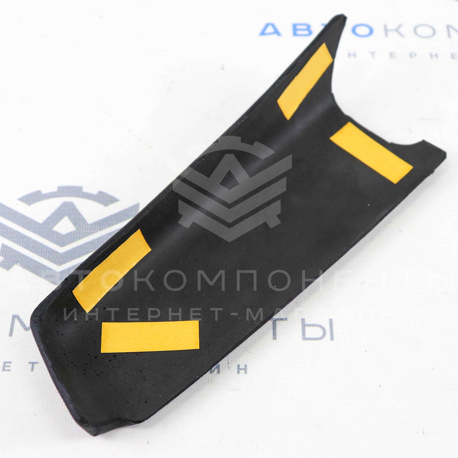 Мягкие подлокотники передних дверей Лада Ларгус