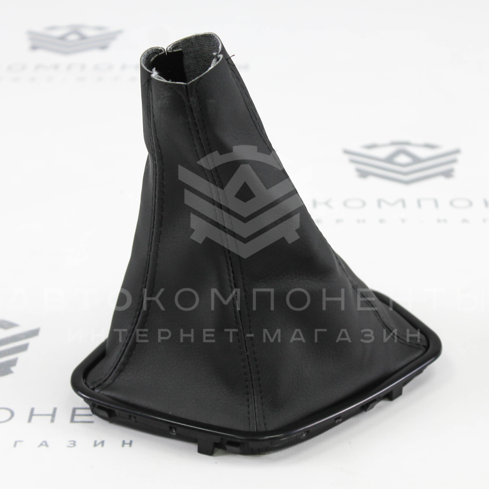 Кожух КПП Лада Приора 2 (черный лак)